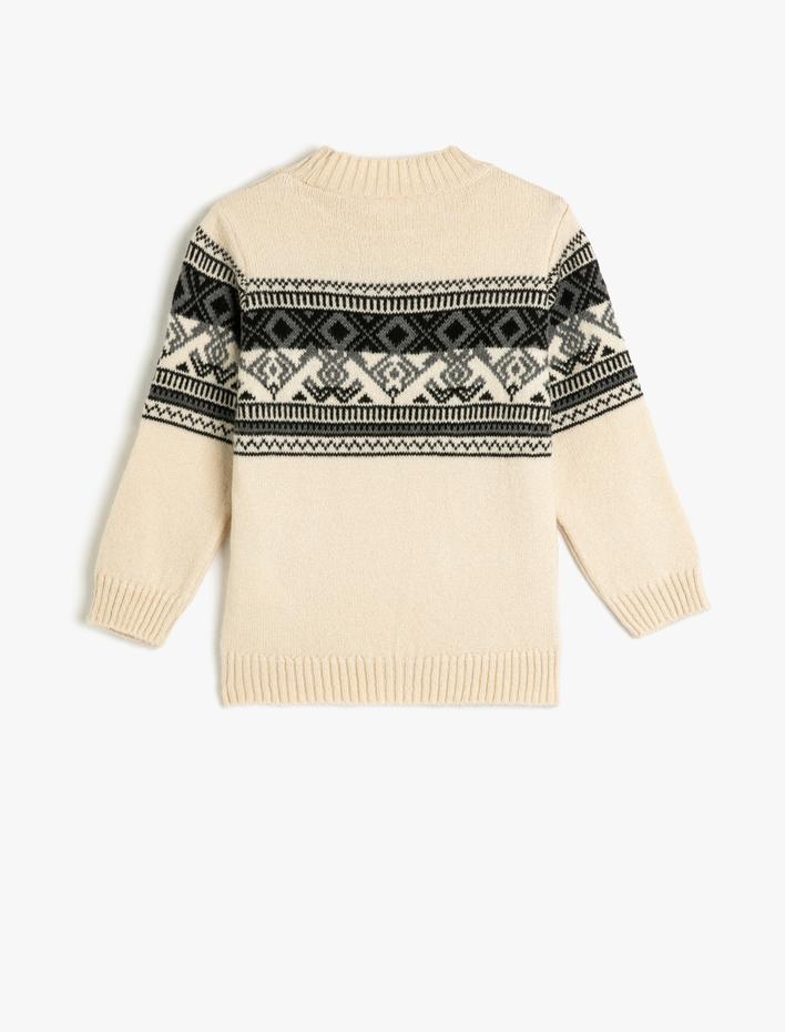 Erkek Çocuk Kazak Örgü Yuvarlak Yaka Uzun Kollu Etnik Desenli