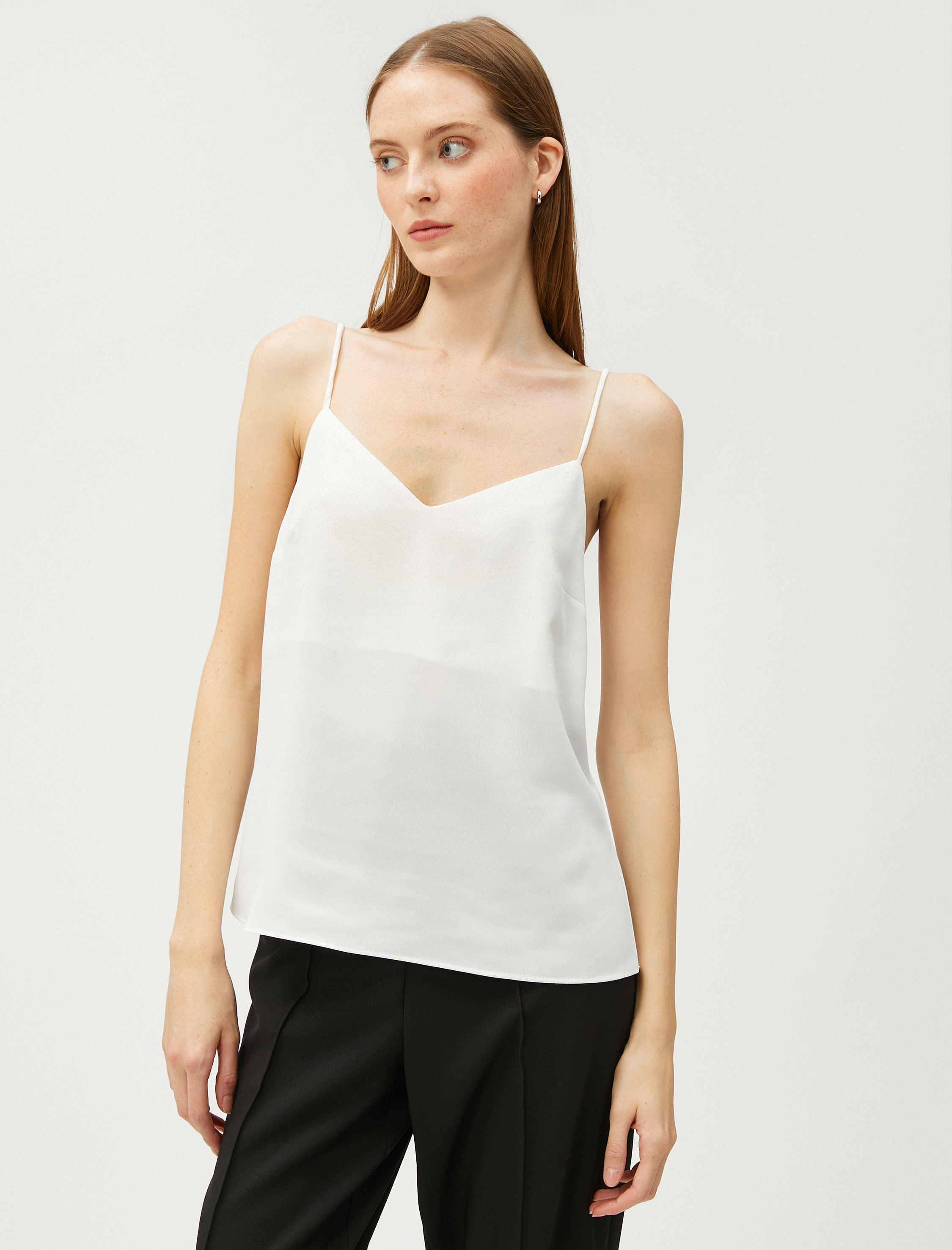   Saten Atlet Askılı V Yaka