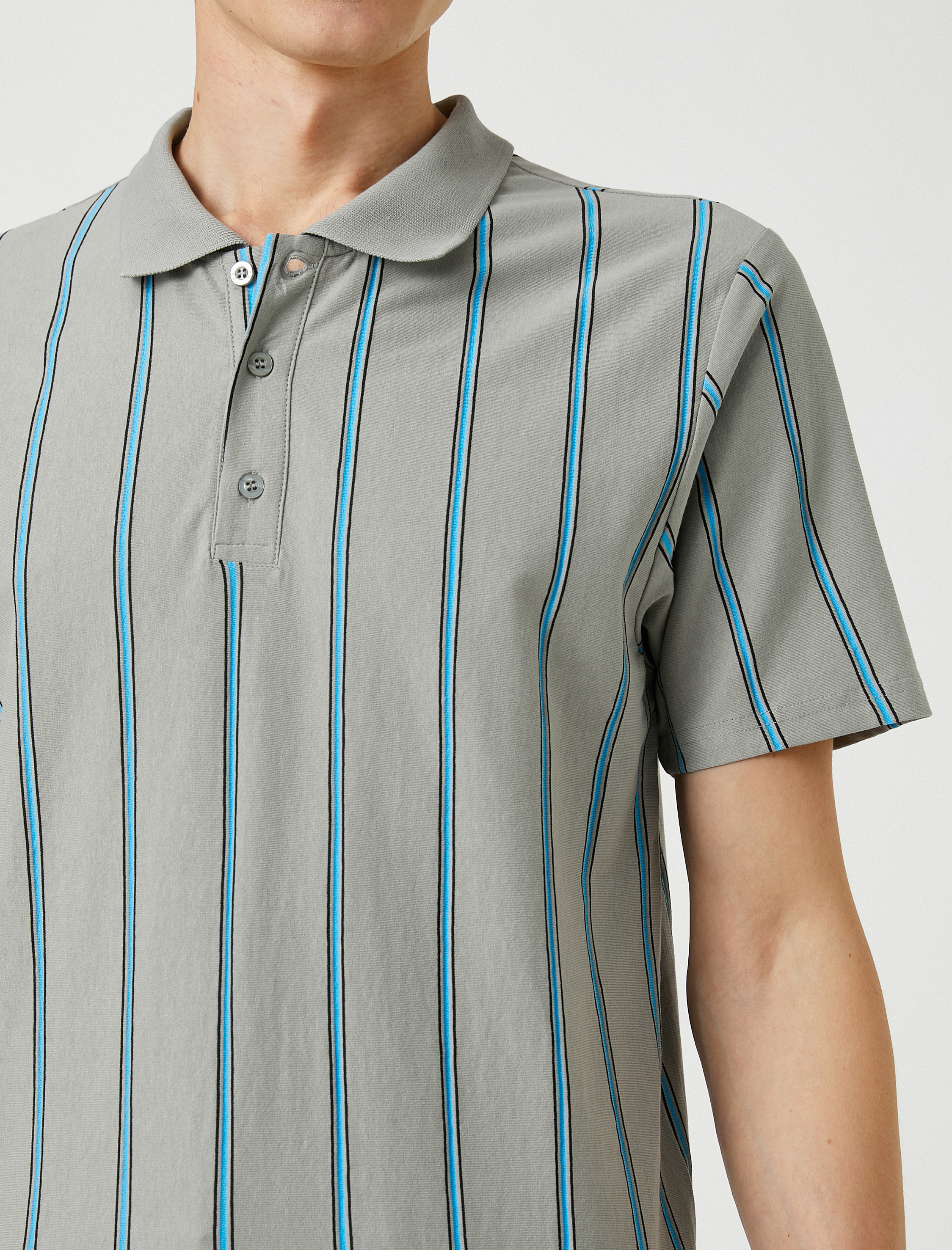 Polo Yaka Tişört Slim Fit Düğme Detaylı Pamuklu