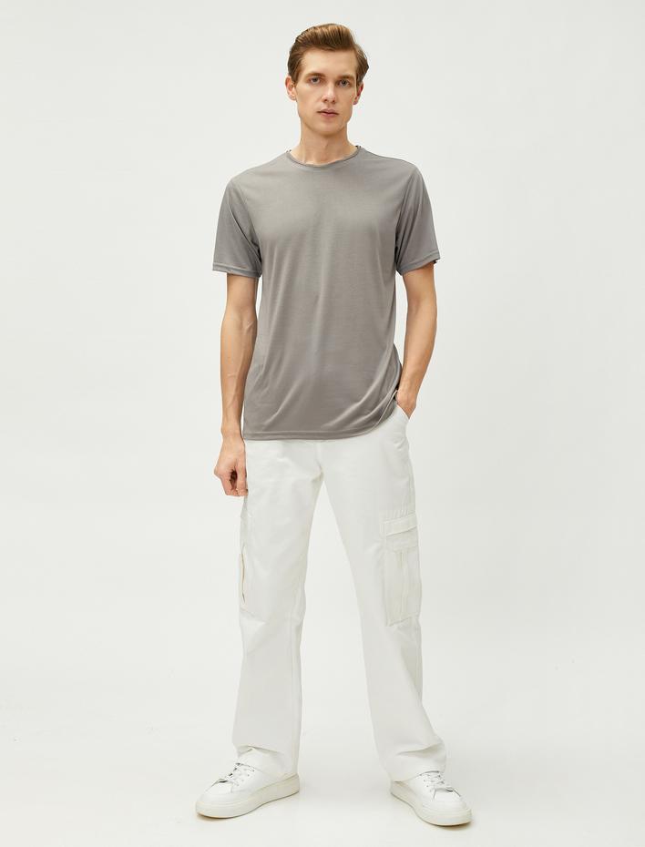  Basic Tişört Bisiklet Yaka Kısa Kollu Etiket Detaylı