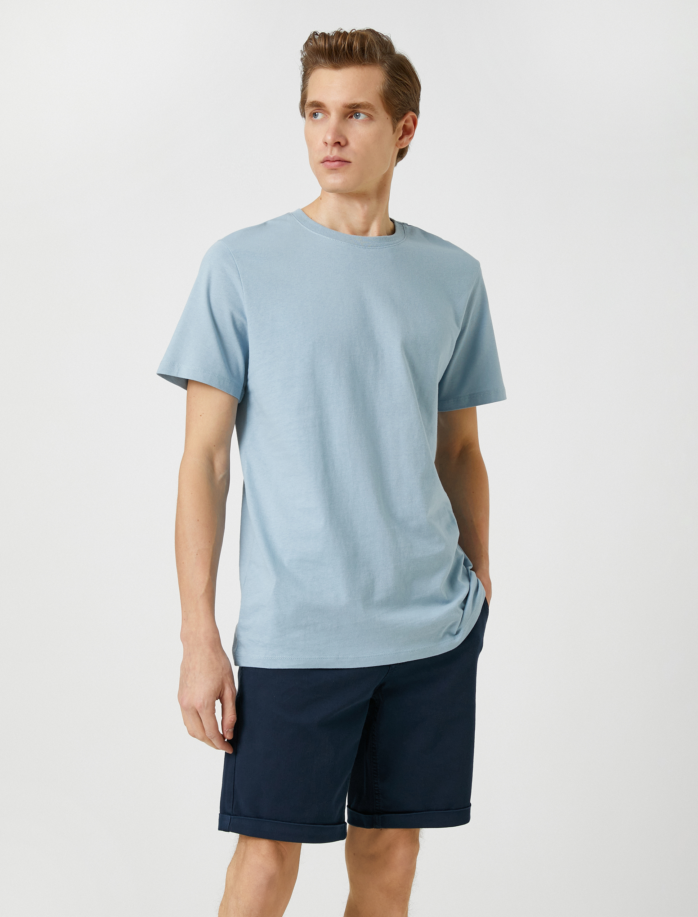   Basic Bermuda Şort Pamuklu Cepli Düğmeli