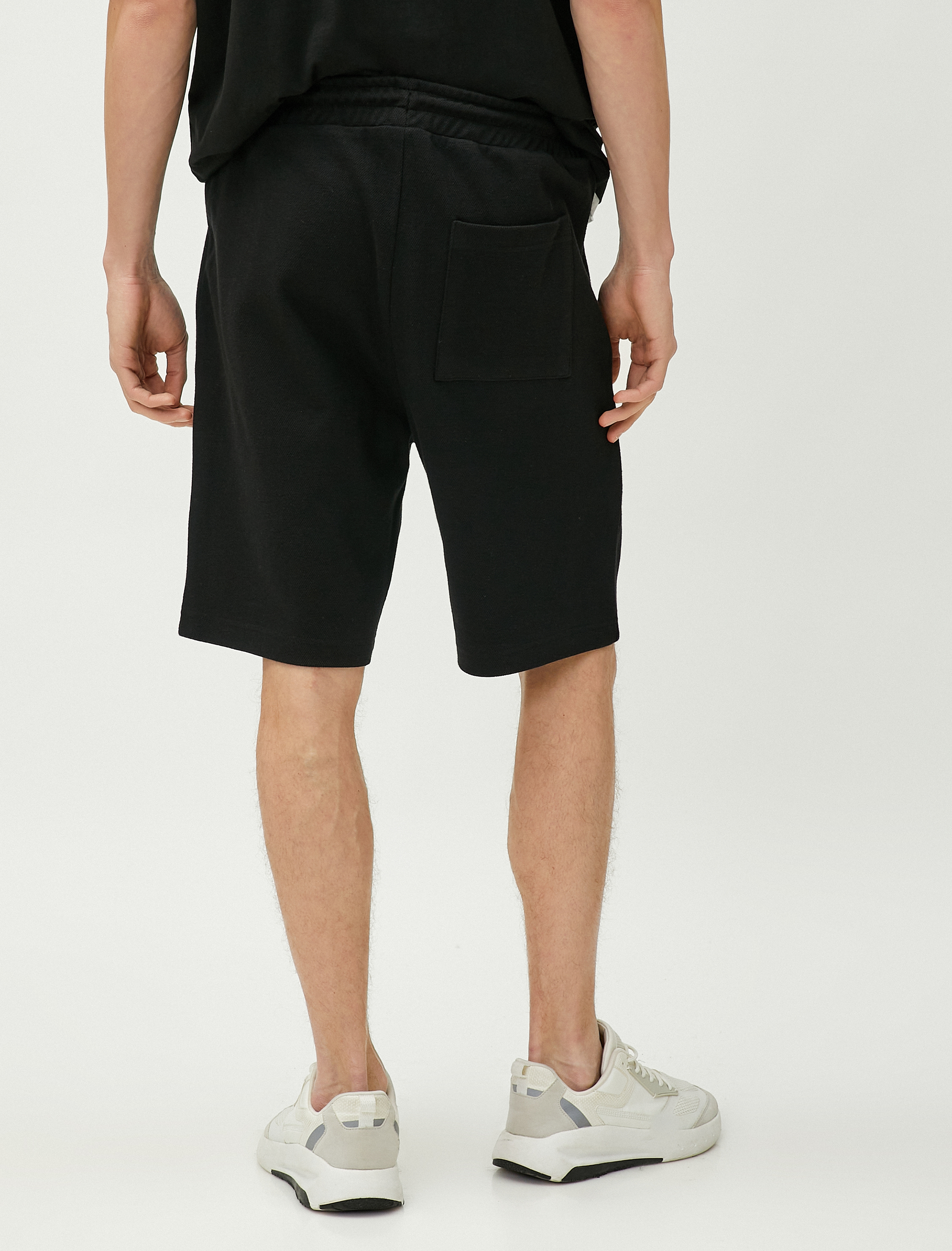   Fermuar Cepli Şort Slogan Detaylı Beli Bağcıklı Dar Kesim