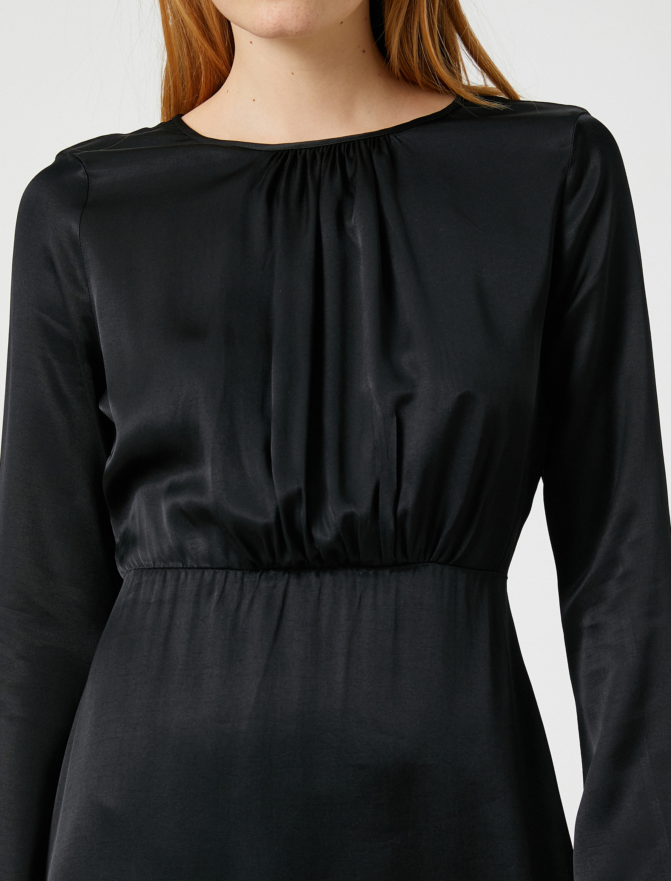   İpek Görünümlü Uzun Elbise Yuvarlak Yaka Uzun Kollu