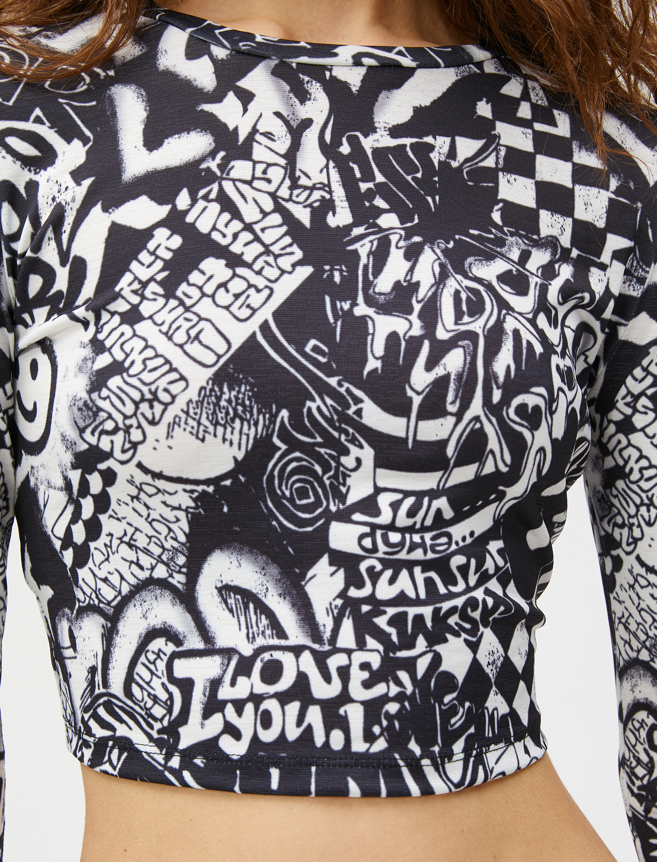   Crop Tişört Uzun Kollu Bisiklet Yaka Grafiti Desenli