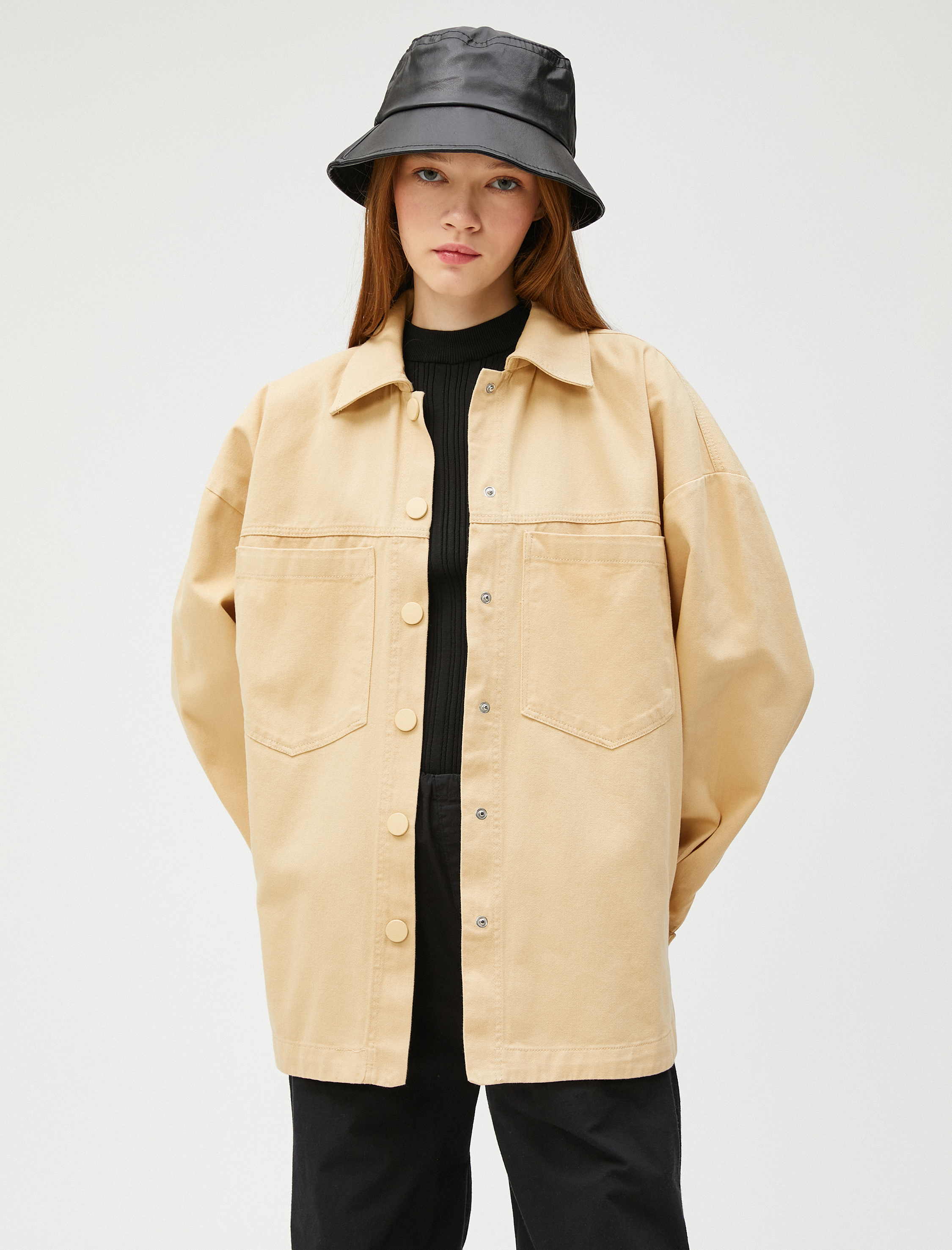   Oversize Gömlek Ceket Sırtı Grafiti Baskılı Cepli Çıtçıt Kapama