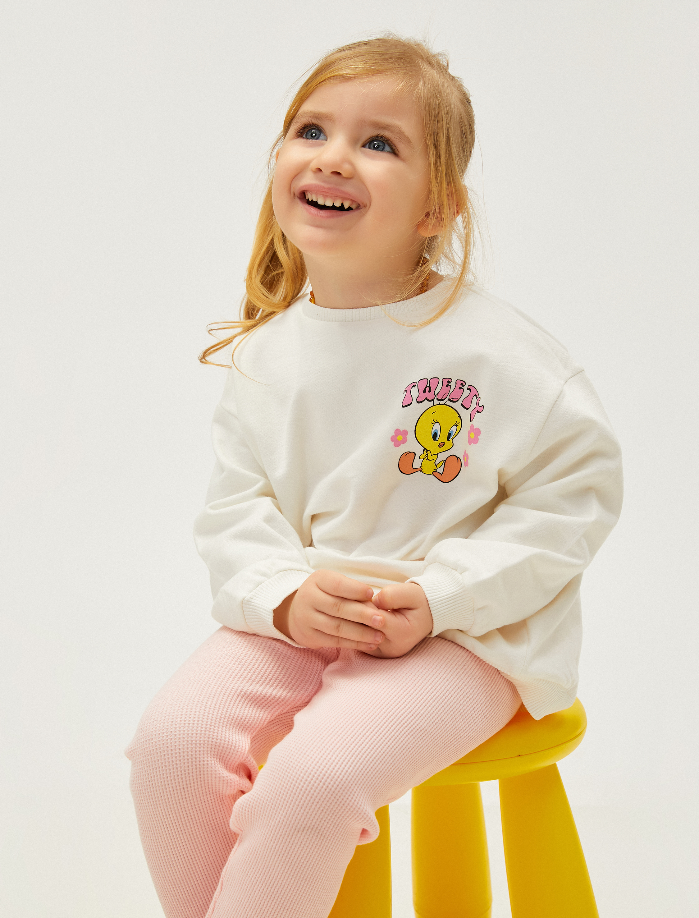  Kız Bebek Tweety Sweatshirt Lisanslı Uzun Kollu Bisiklet Yaka Pamuklu