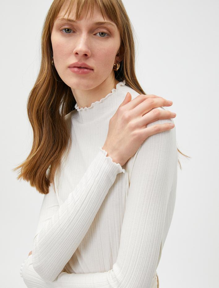  Uzun Kollu Tişört Dik Yaka Fırfırlı