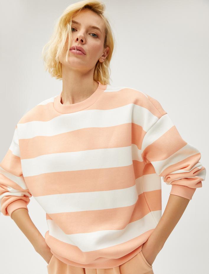  Basic Sweatshirt Bisiklet Yaka