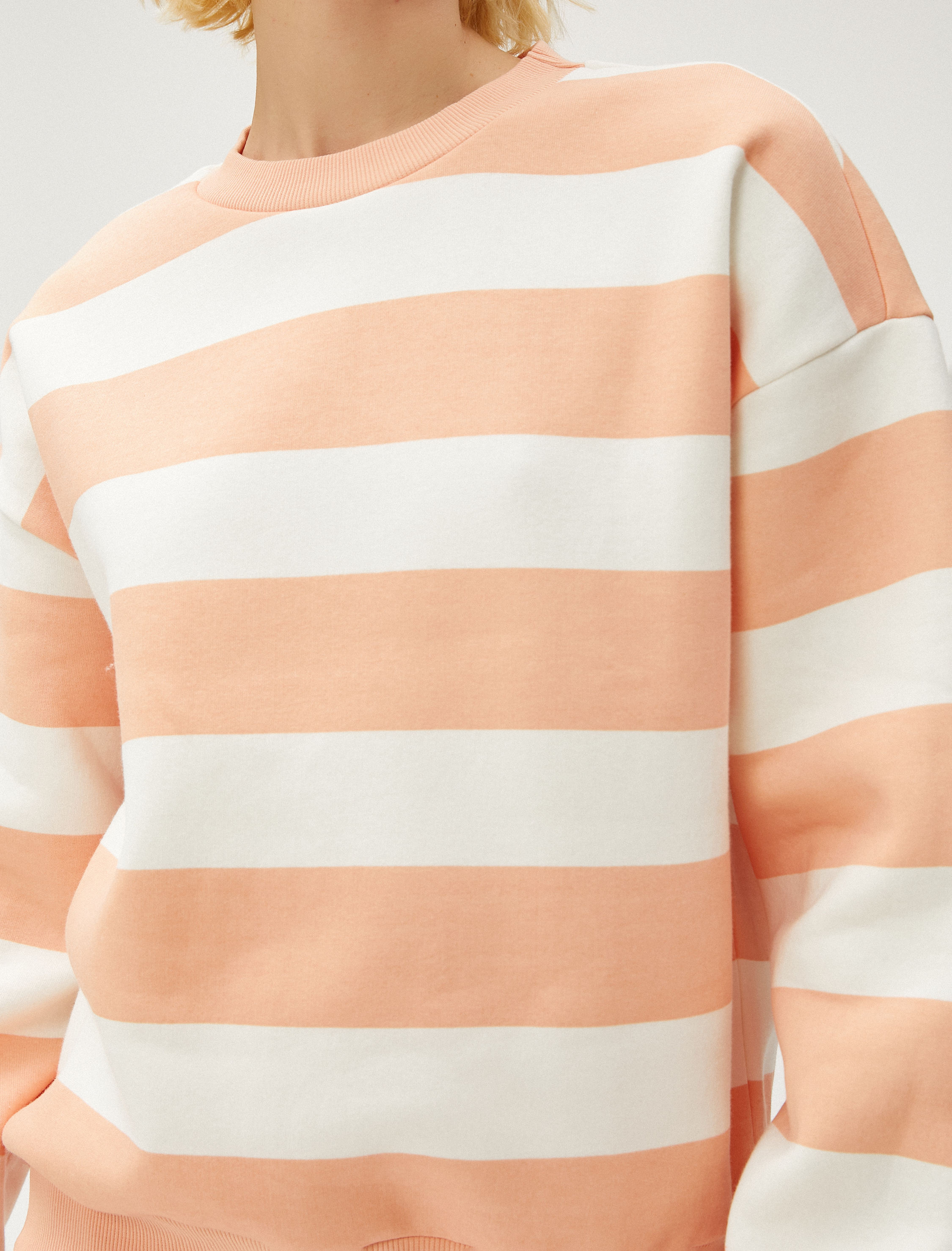   Basic Sweatshirt Bisiklet Yaka