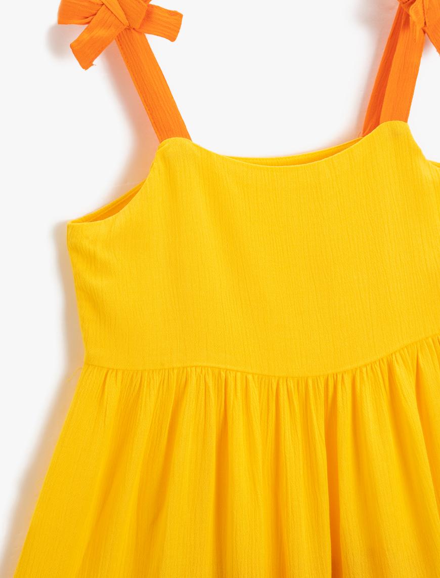  Kız Çocuk Elbise Midi Askılı Fiyonk Detaylı Katlı Renk Geçişli