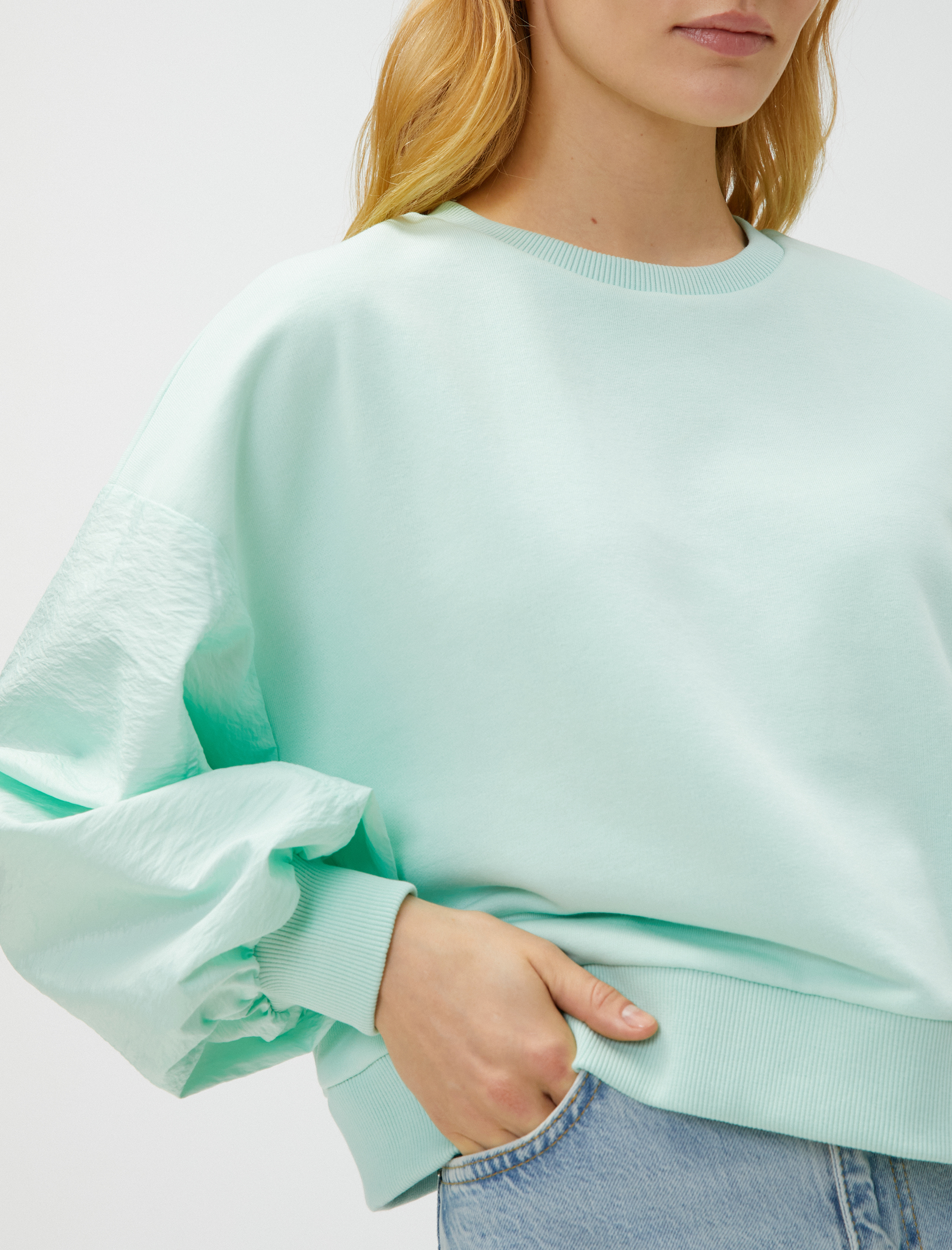   Crop Sweatshirt Kol Detaylı