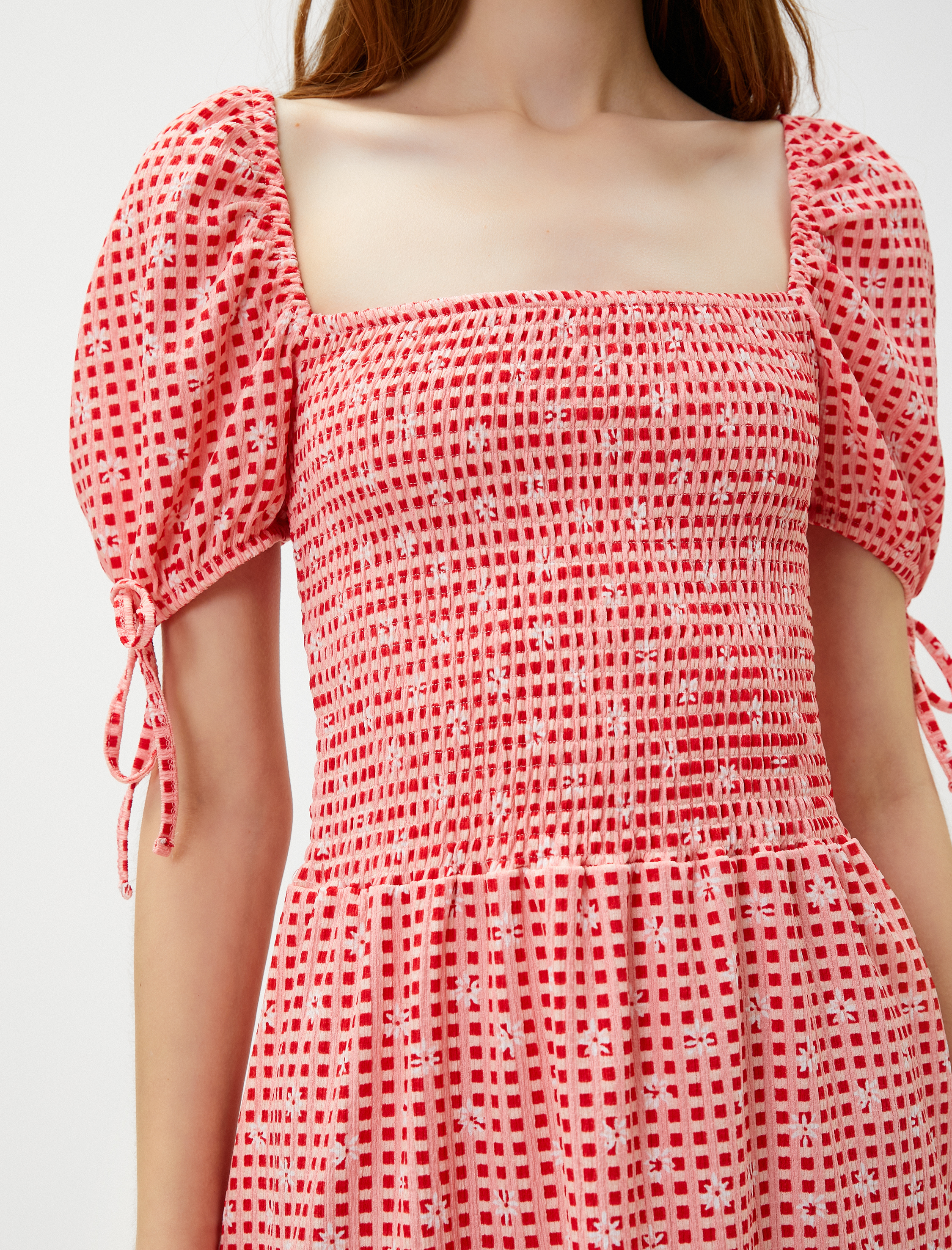   Mini Elbise Balon Kollu Kare Yaka Gipeli Bürümcük