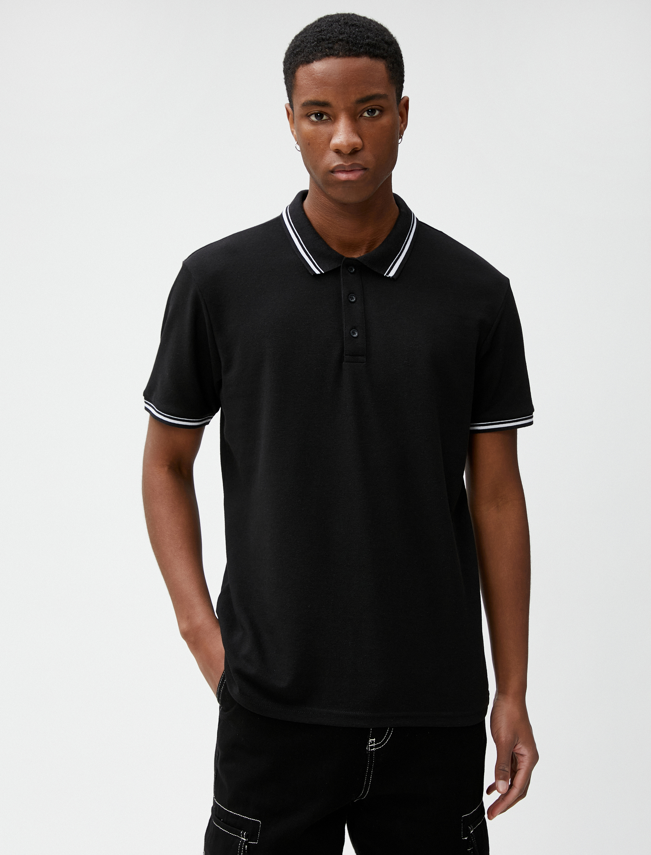   Polo Yaka Tişört Dar Kesim Düğmeli Kısa Kollu Biyeli