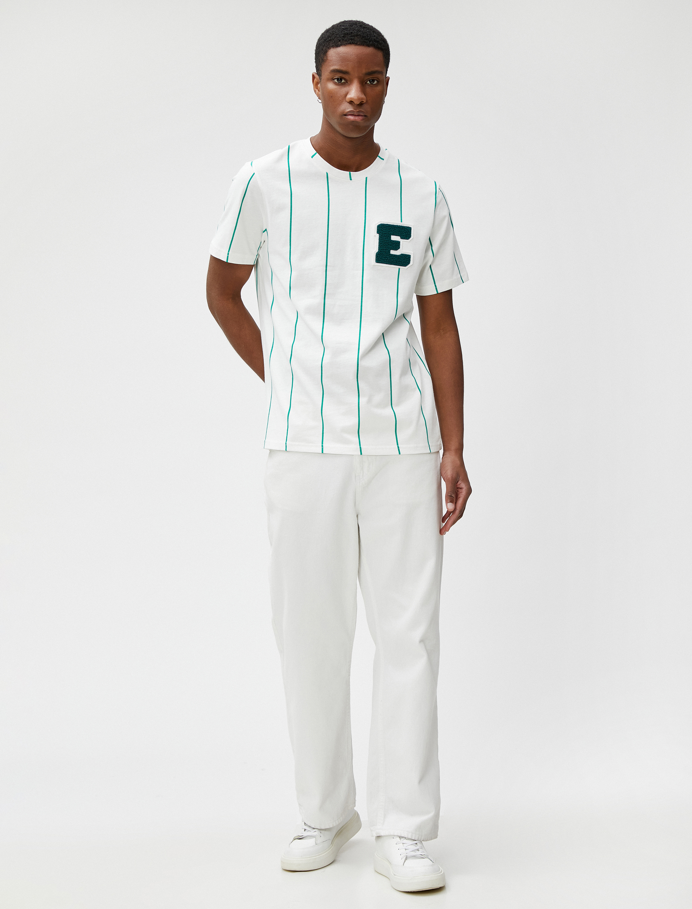   Kolej Tişört Harf İşlemeli Bisiklet Yaka Pamuklu