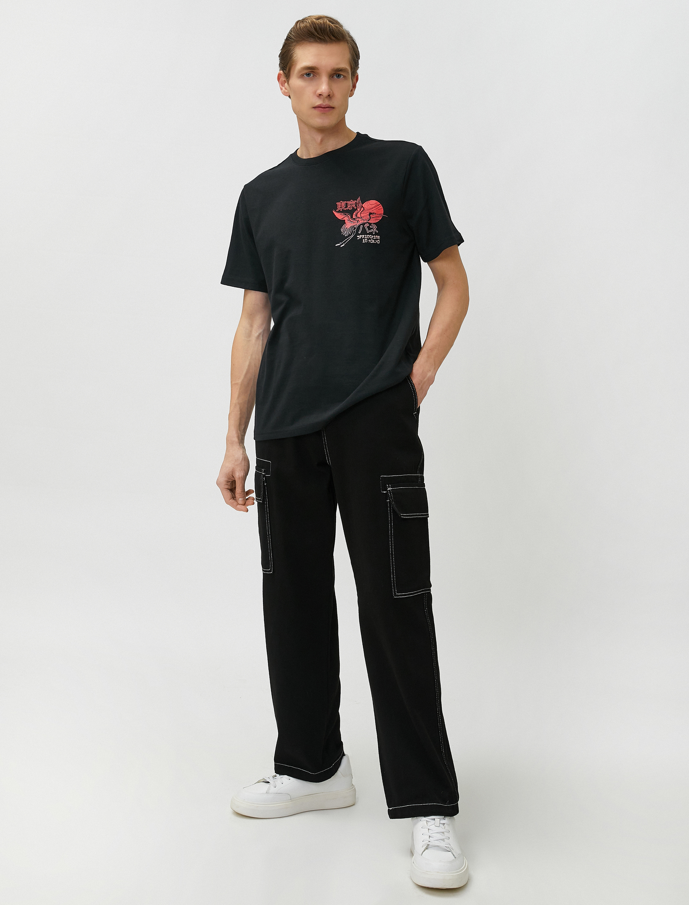   Uzakdoğu Baskılı Tişört Sırt Detaylı Bisiklet Yaka Kısa Kollu