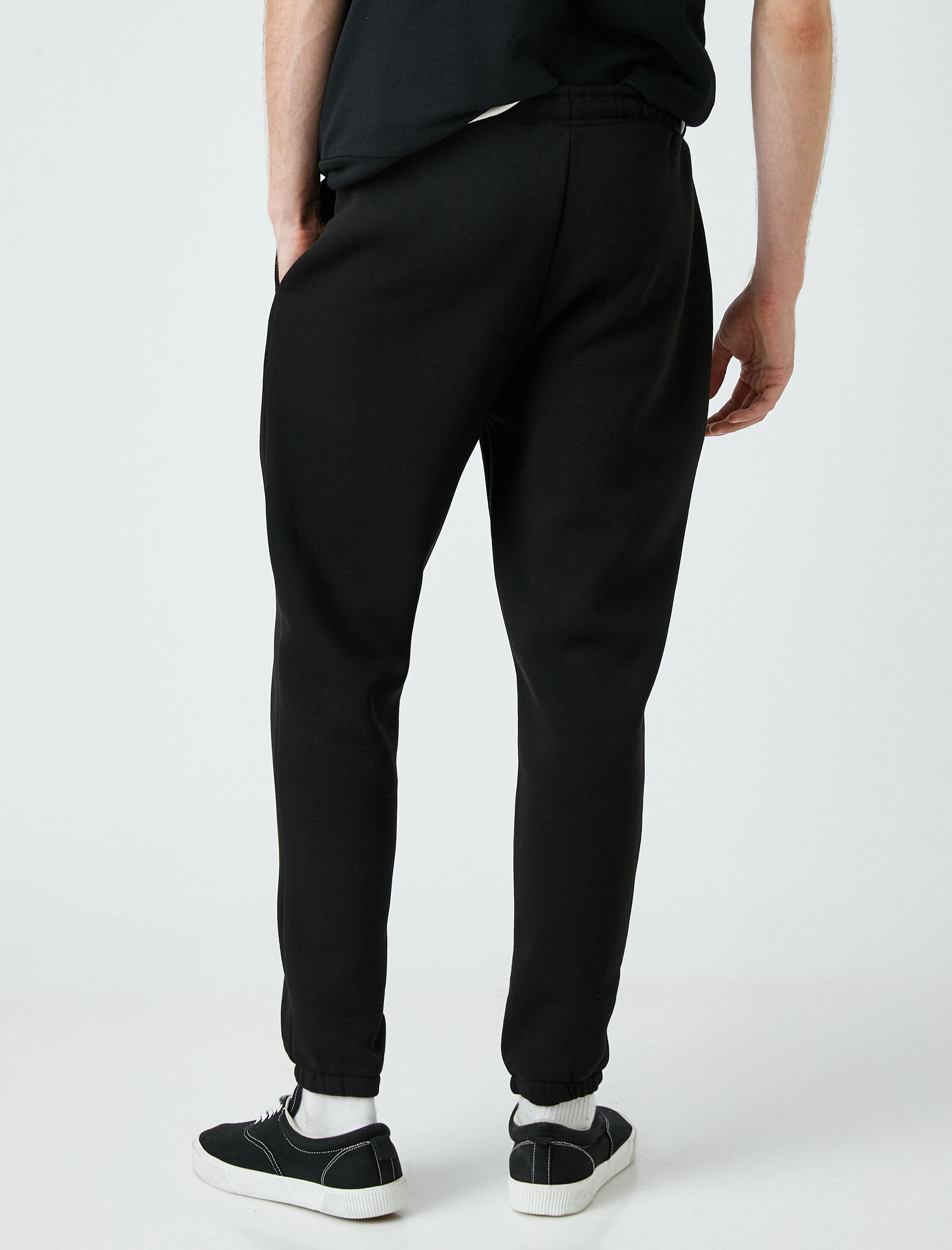   Nakış Detaylı Eşofman Altı