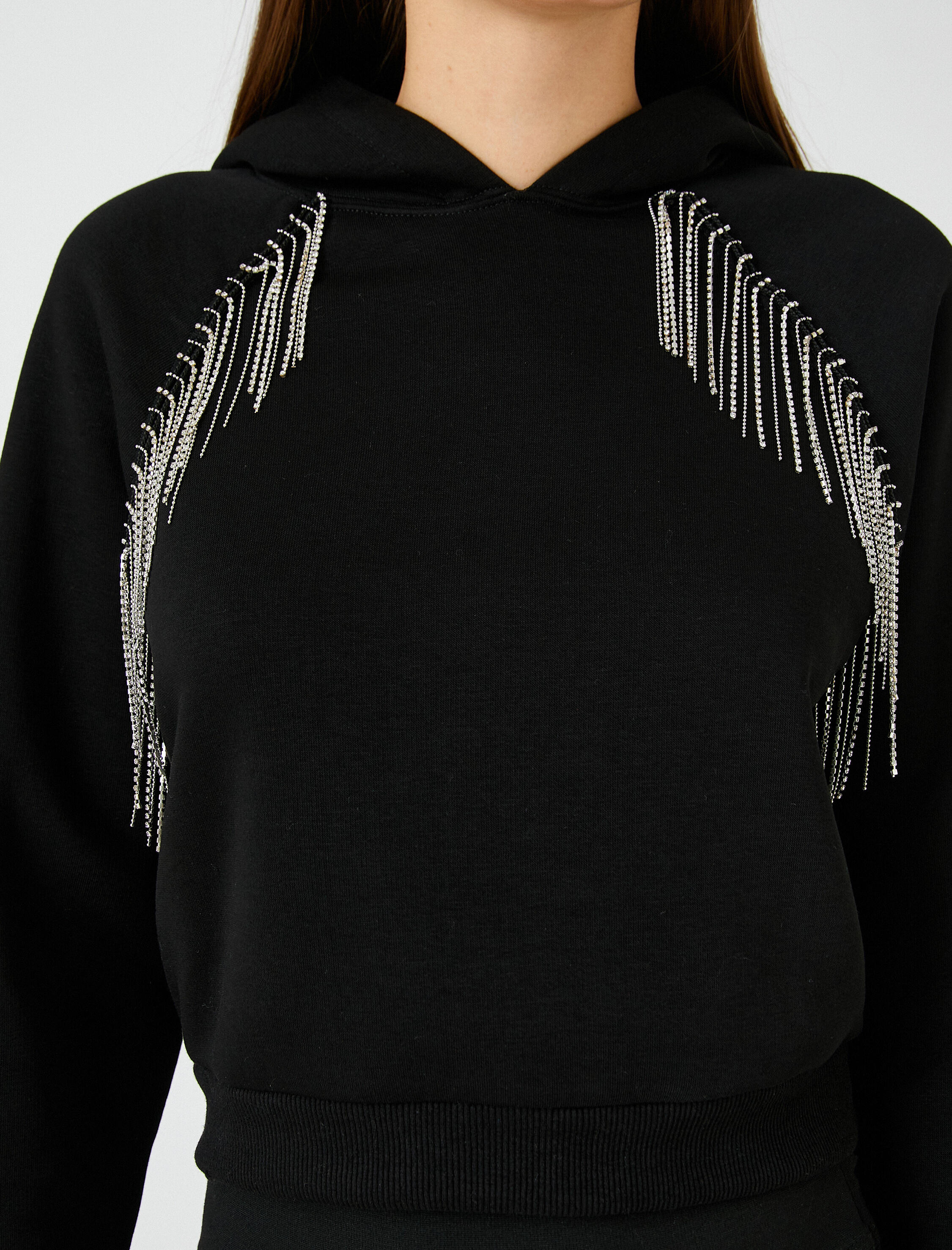   Kapüşonlu Sweatshirt Zincir Detaylı