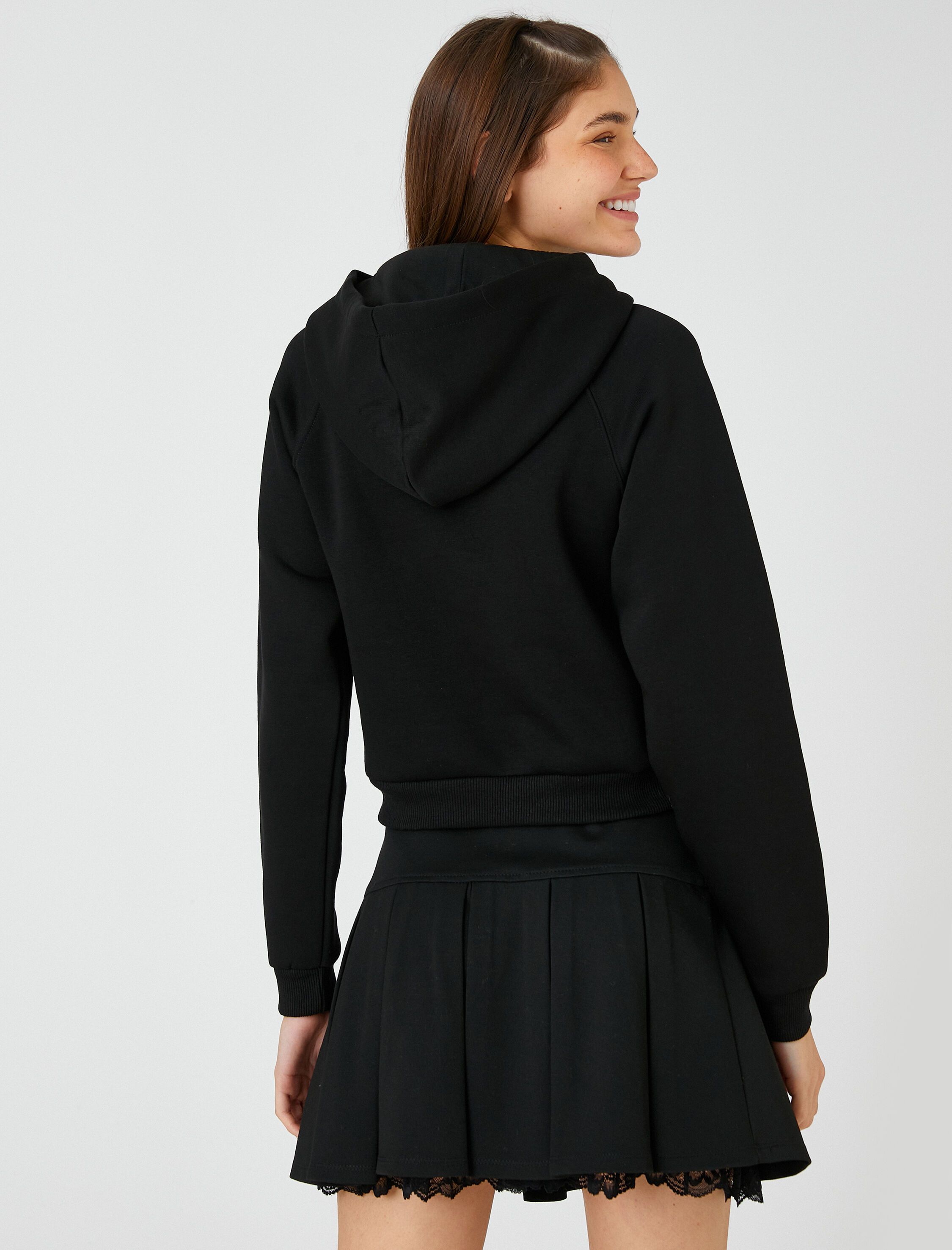   Kapüşonlu Sweatshirt Zincir Detaylı