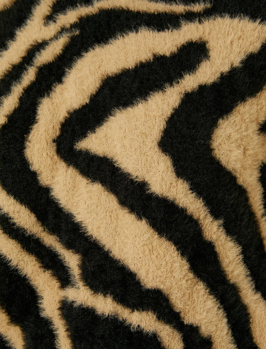   Zebra Desenli Peluş Triko Kazak Uzun Kollu