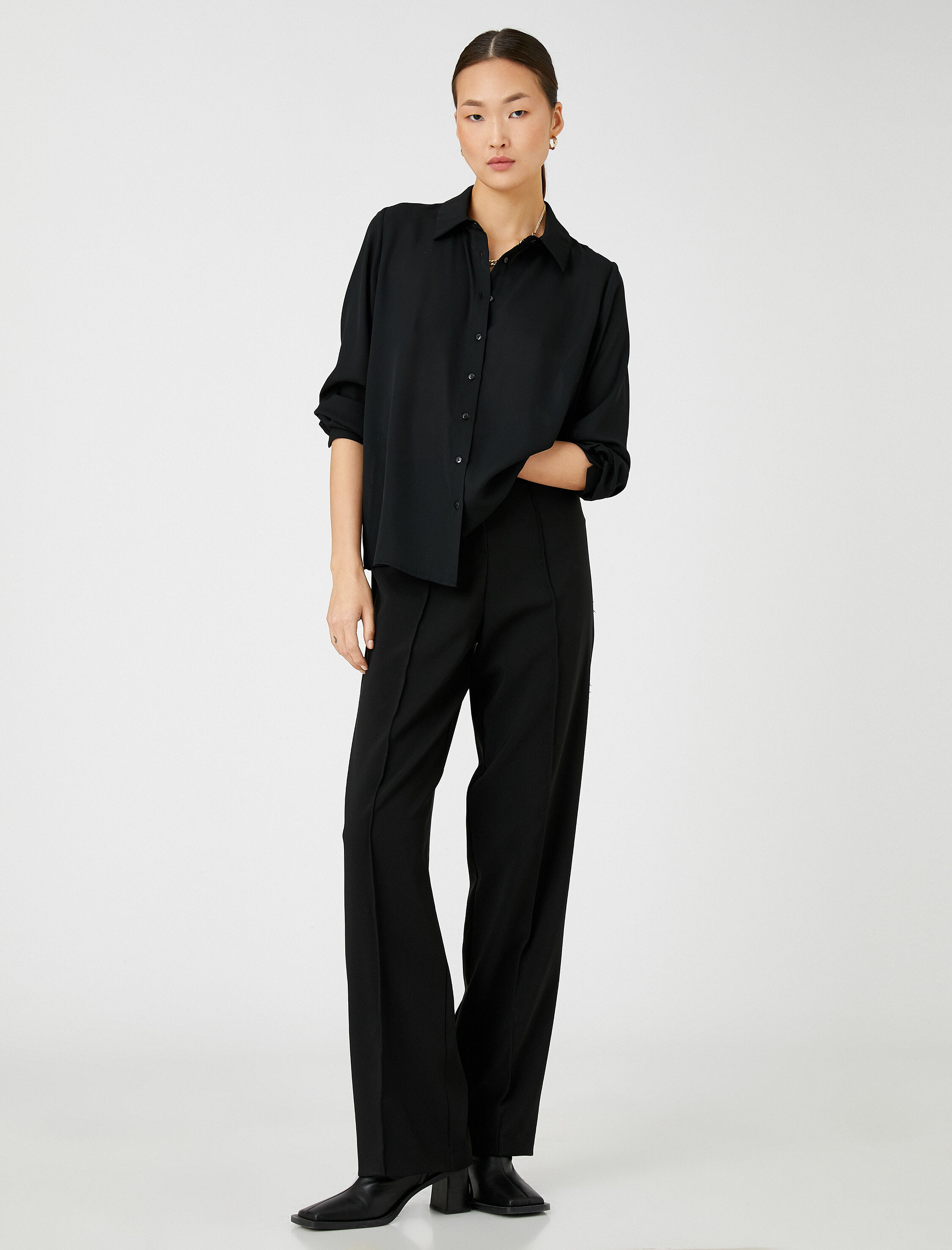   Basic Gömlek Uzun Kollu Düğmeli