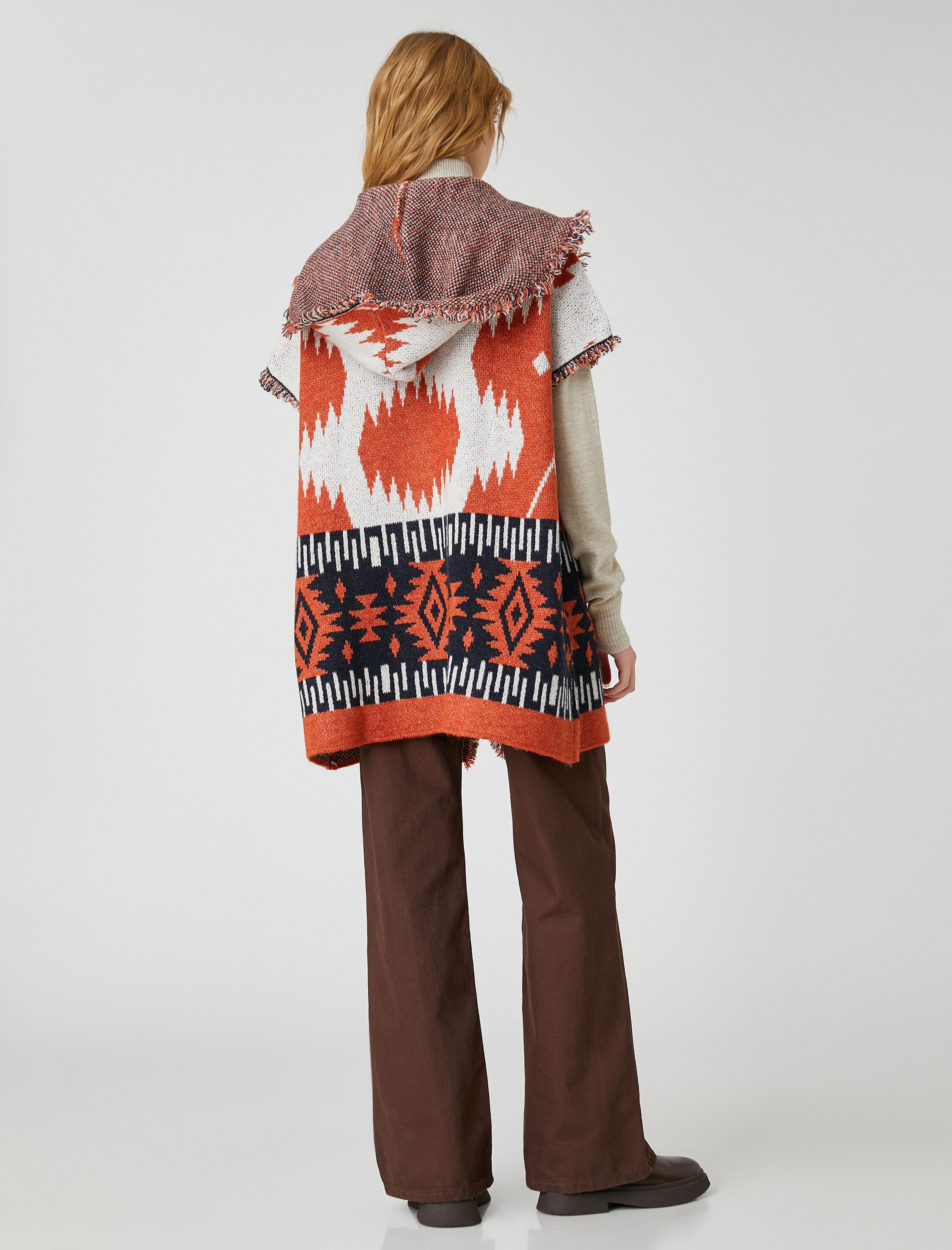   Etnik Desenli Panço Püskül Detaylı Rahat Kesim