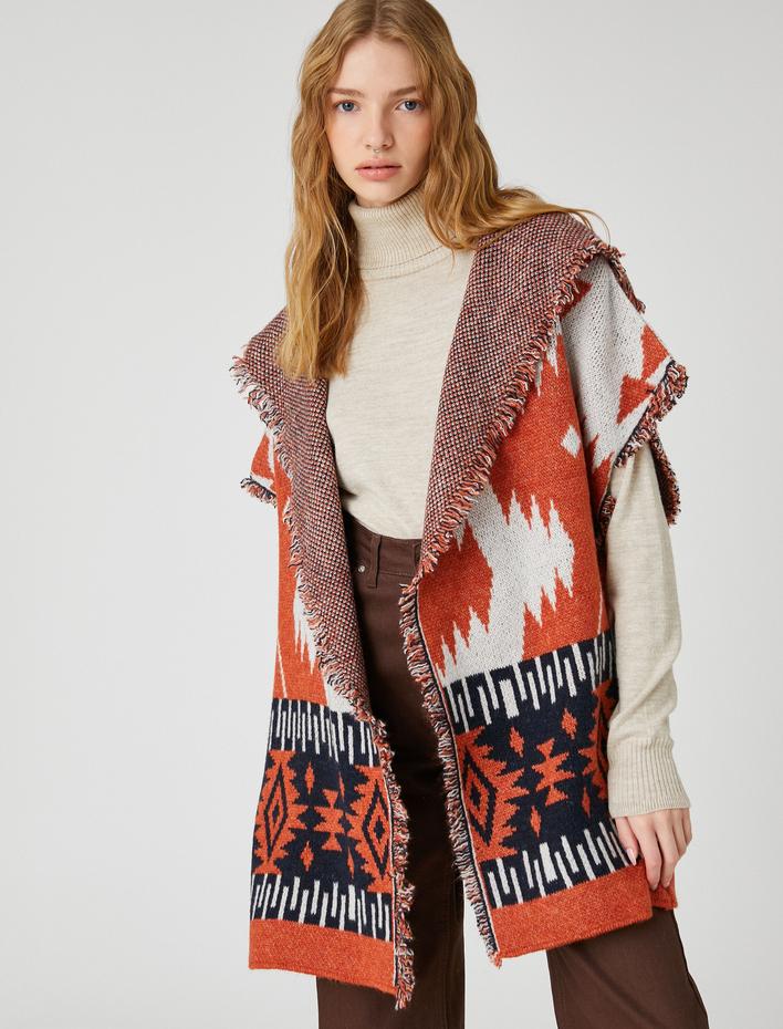  Etnik Desenli Panço Püskül Detaylı Rahat Kesim