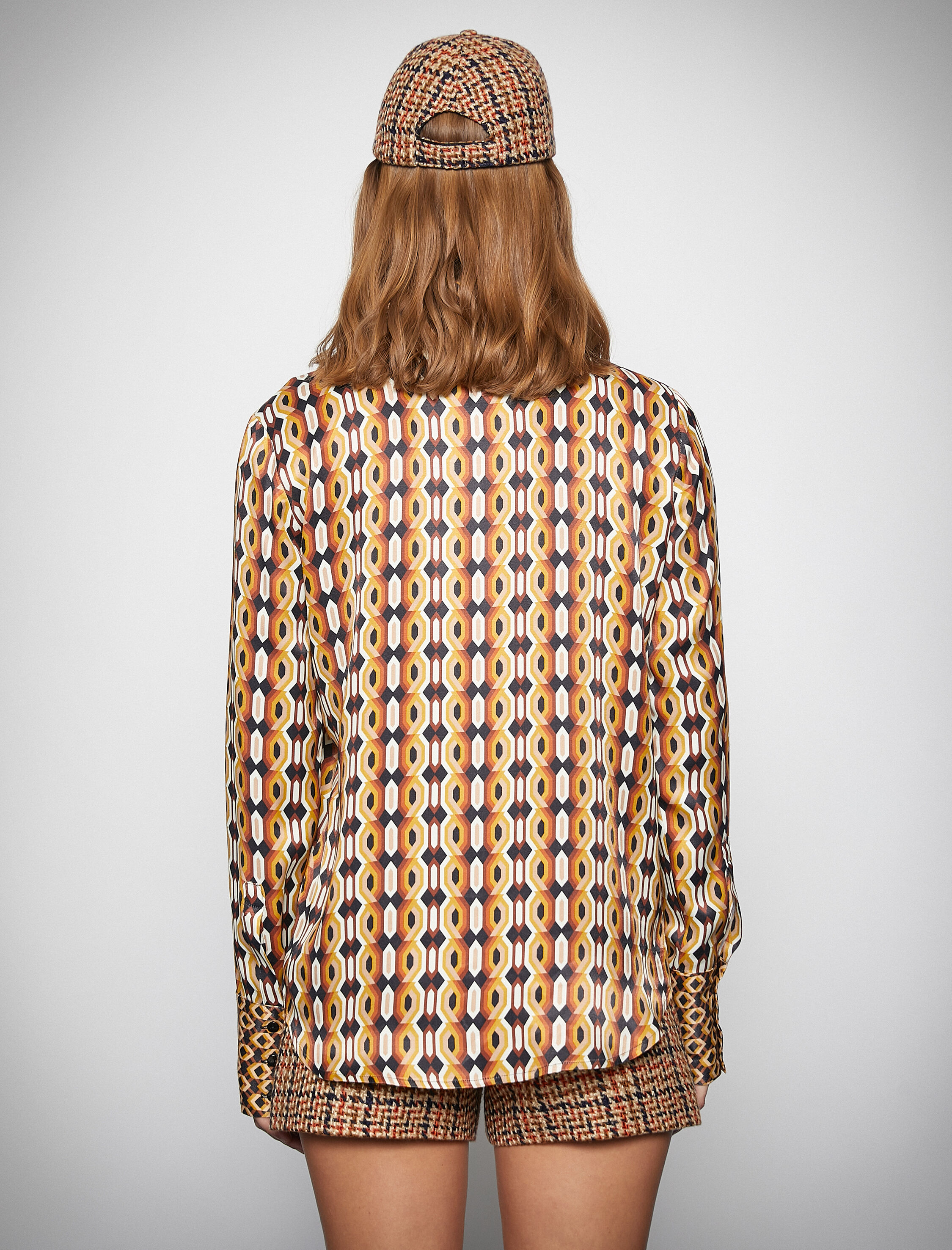   Melis Ağazat X Koton - Fular Detaylı Desenli Gömlek