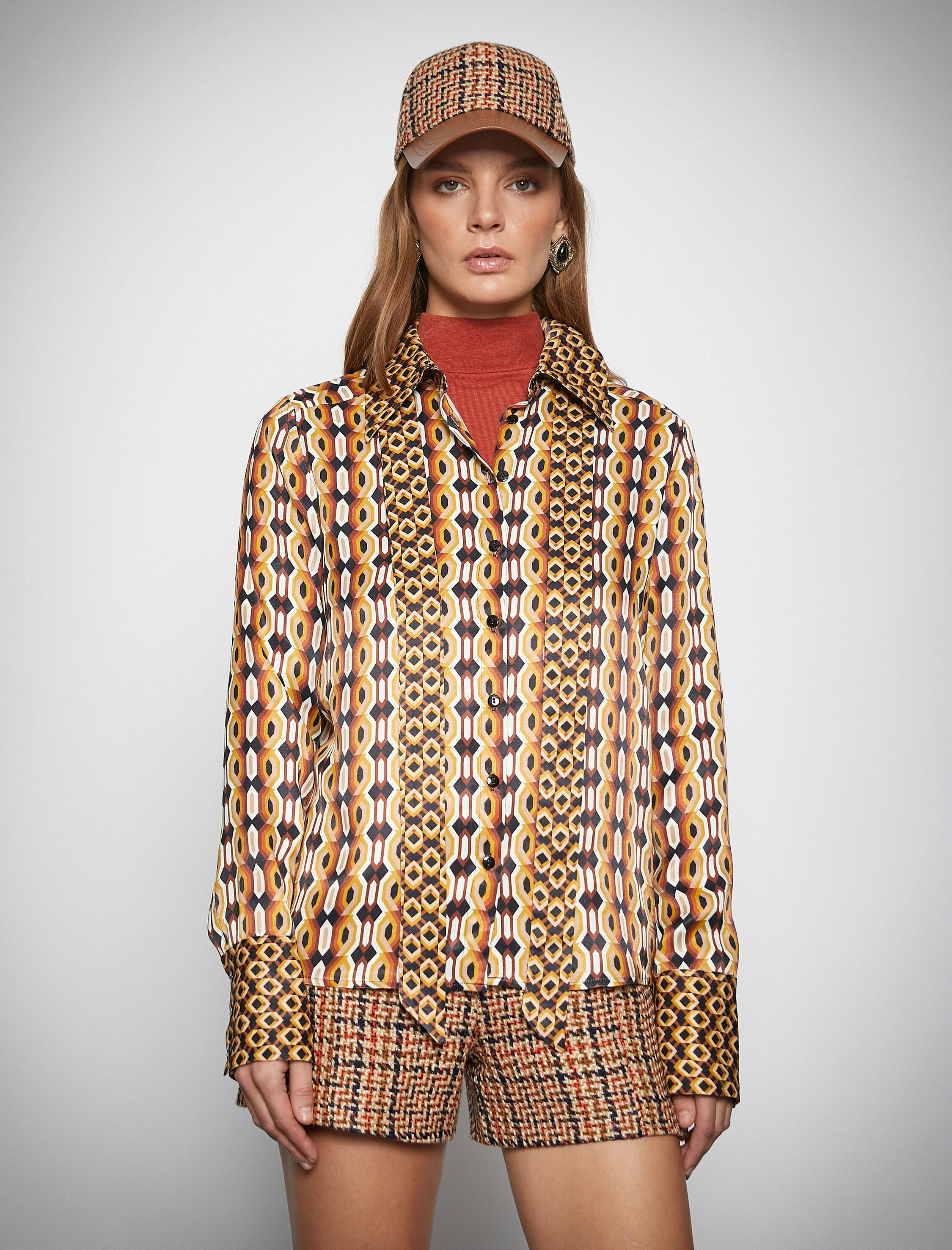   Melis Ağazat X Koton - Fular Detaylı Desenli Gömlek