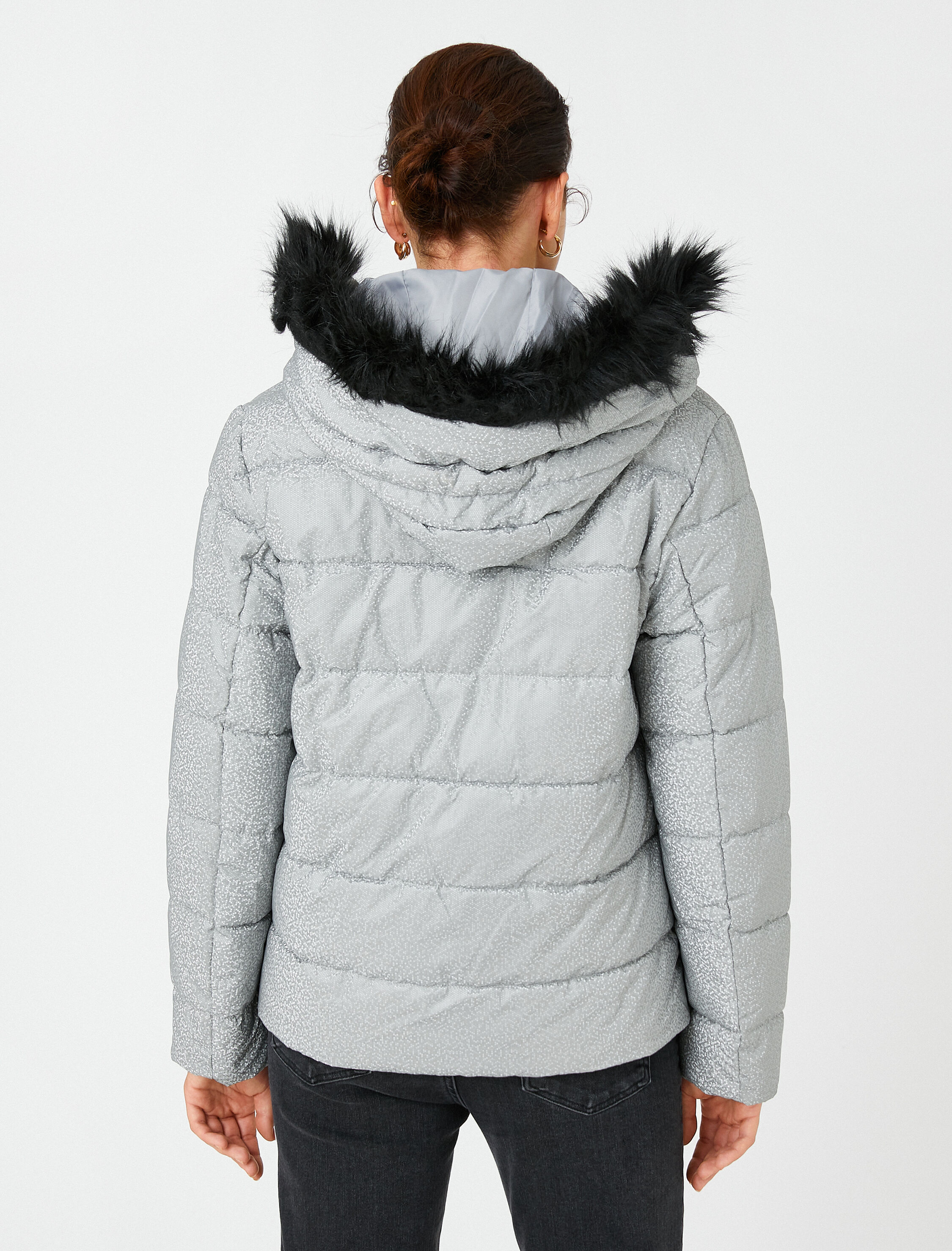   Şişme Mont Kapüşonlu Fermuarlı Peluş Detaylı Cepli