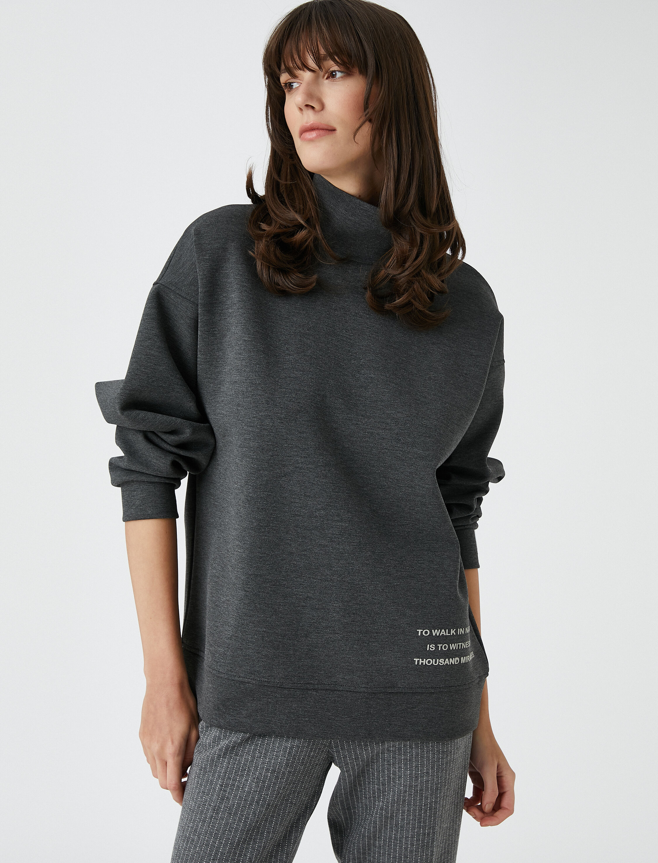   Koton X Şahika Ercümen - Balıkçı Yaka Baskılı Sweatshirt