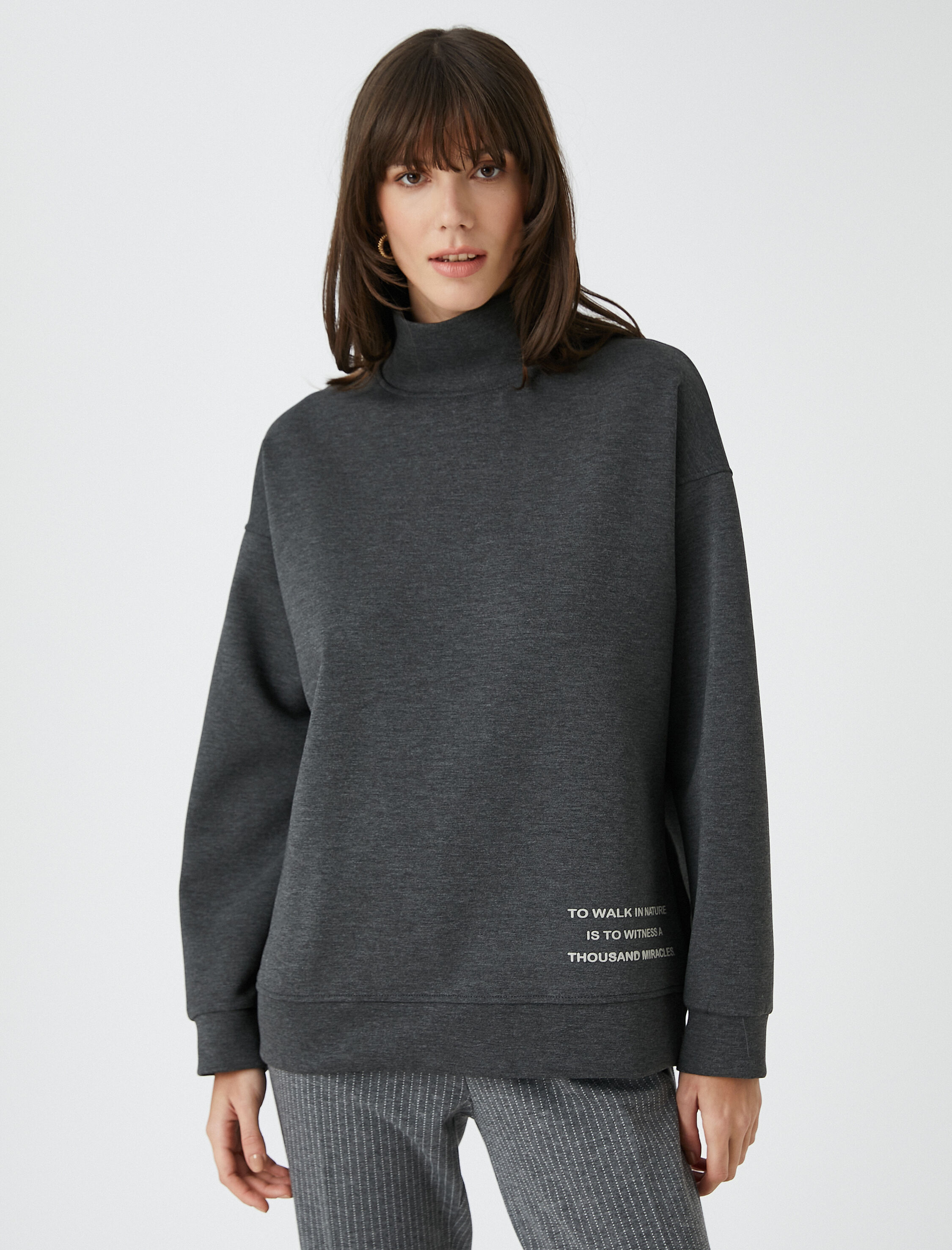   Koton X Şahika Ercümen - Balıkçı Yaka Baskılı Sweatshirt