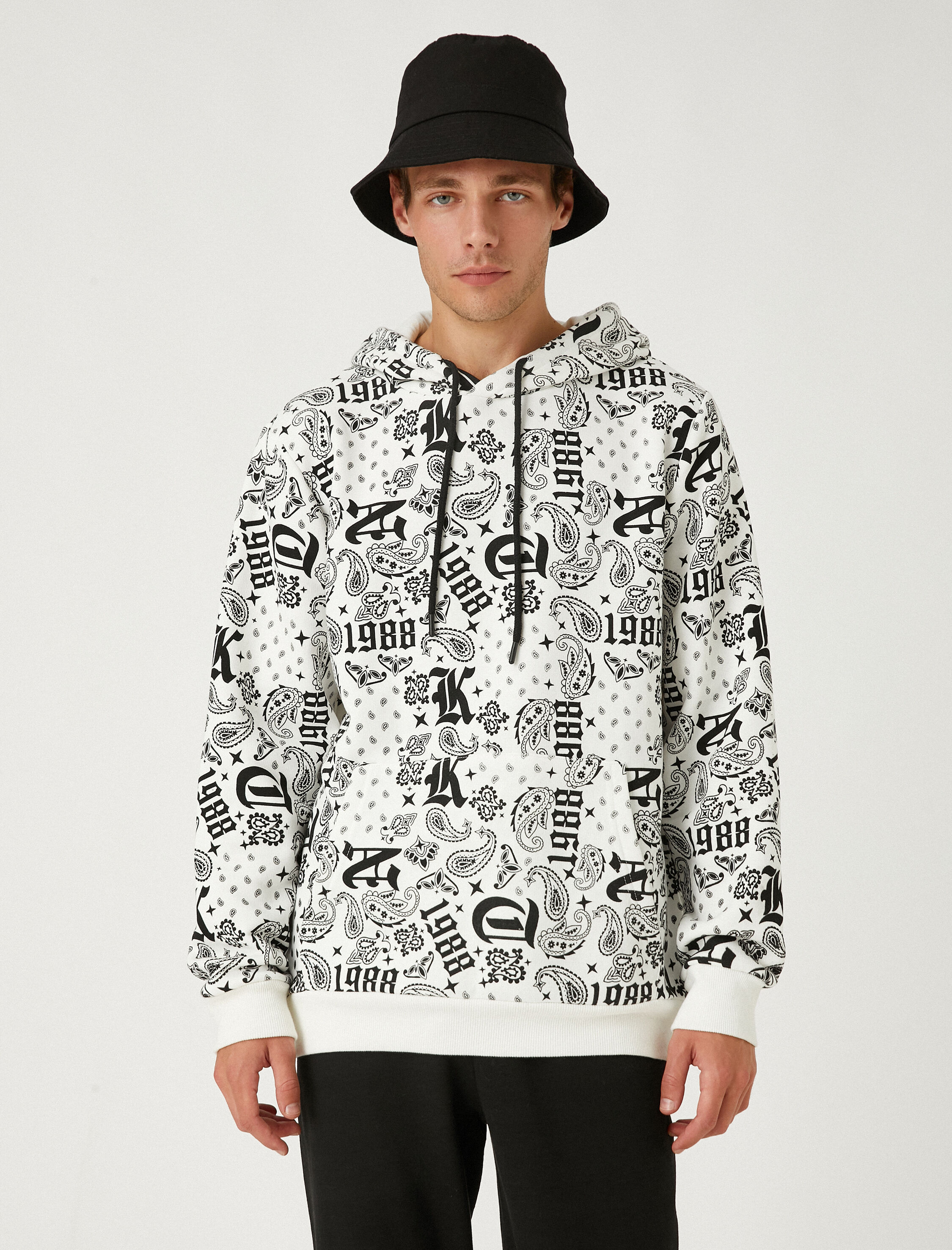 Kapşonlu Sweatshirt Şardonlu Şal Desenli