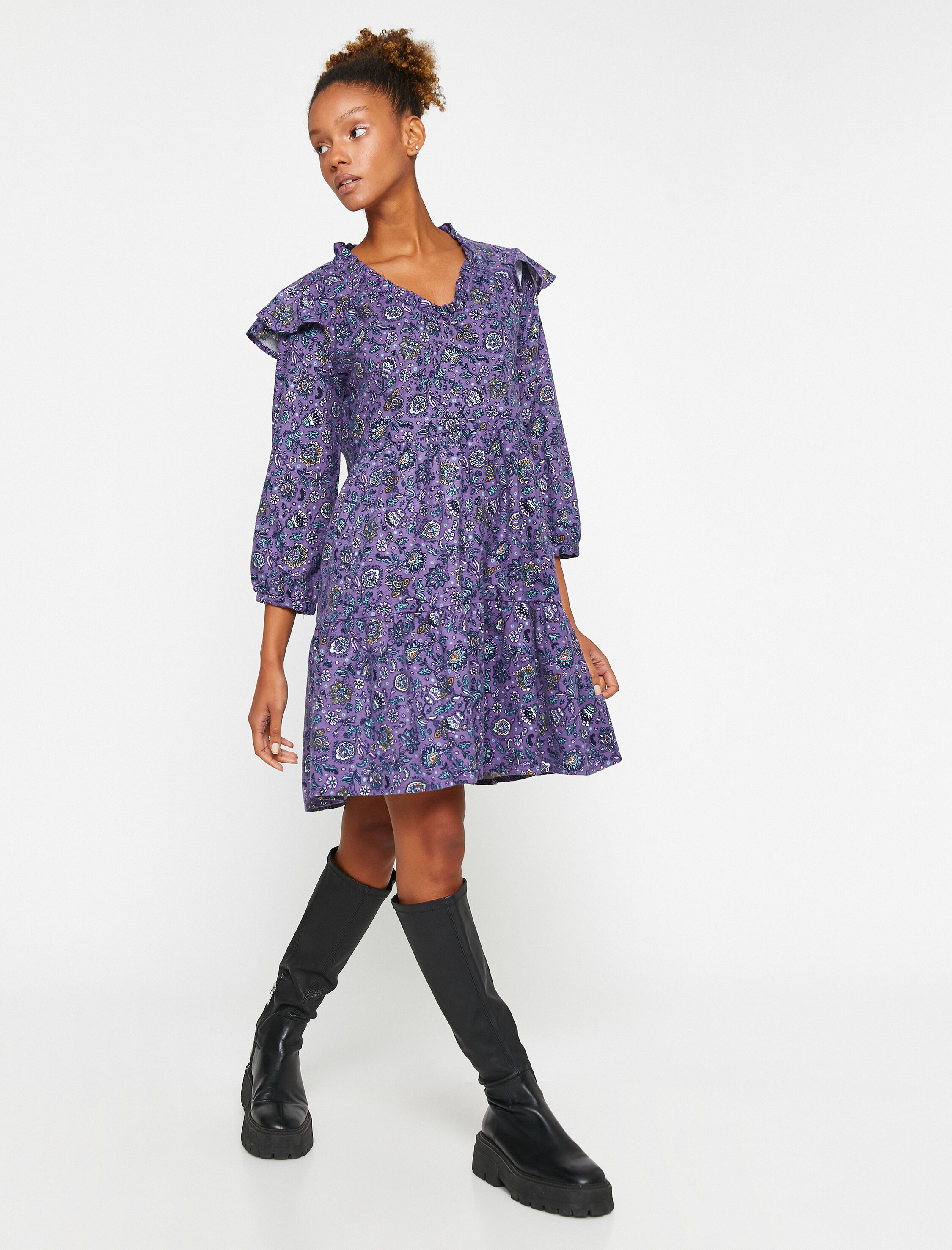   Çiçekli Kışlık Elbise Volanlı V Yaka Fırfırlı