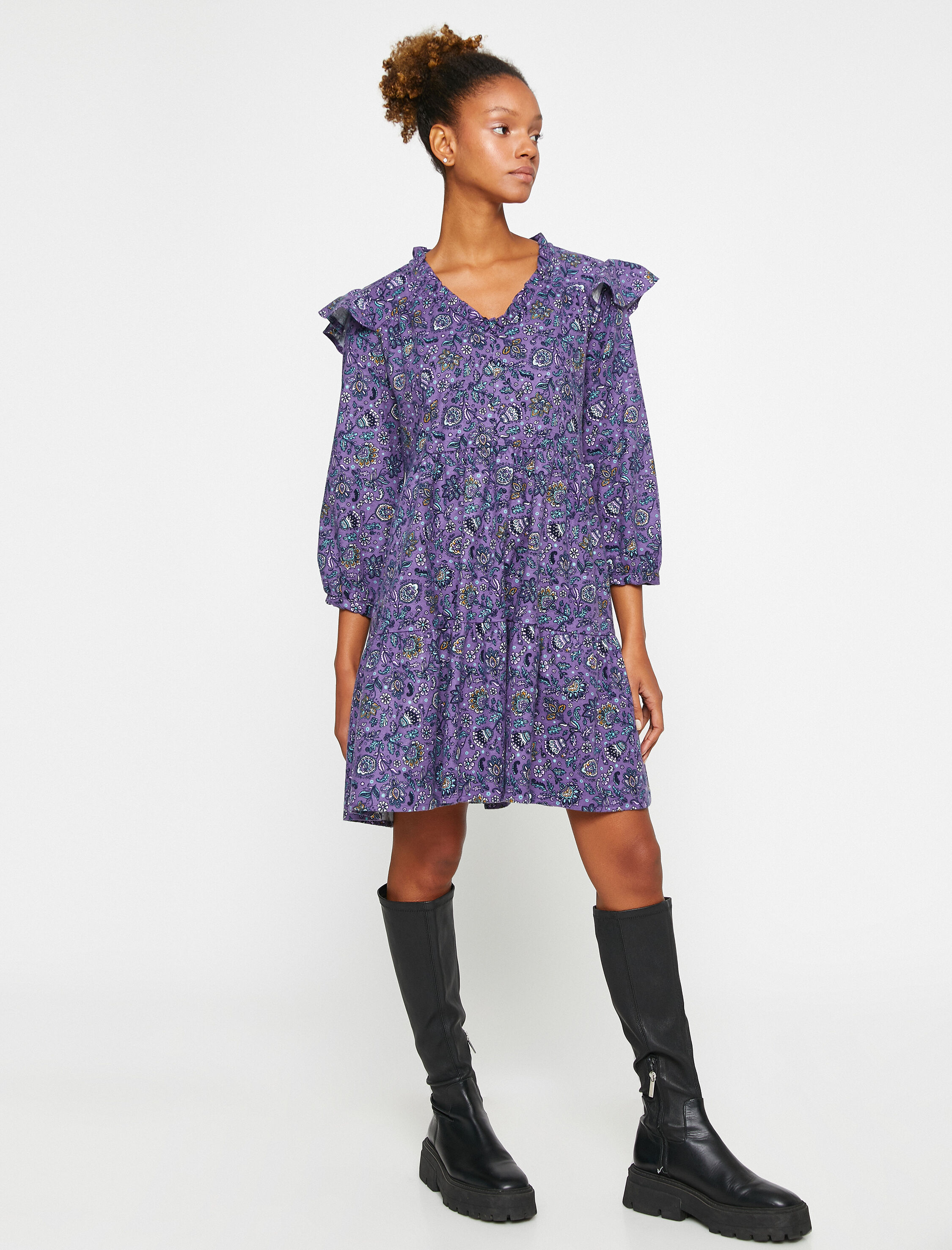   Çiçekli Kışlık Elbise Volanlı V Yaka Fırfırlı