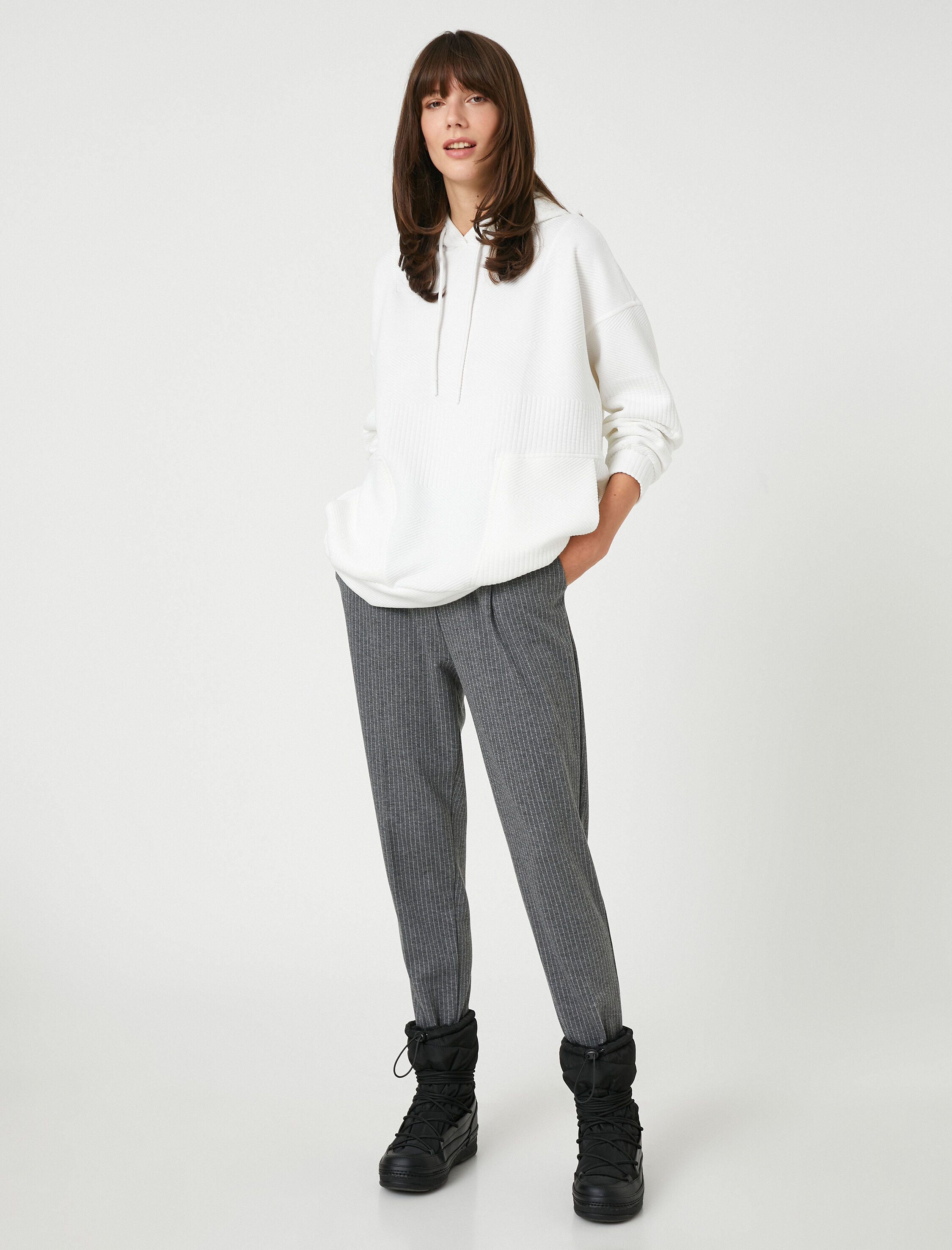   Koton X Şahika Ercümen - Kapüşonlu Sweatshirt Cepli Yanları Fermuar Detaylı