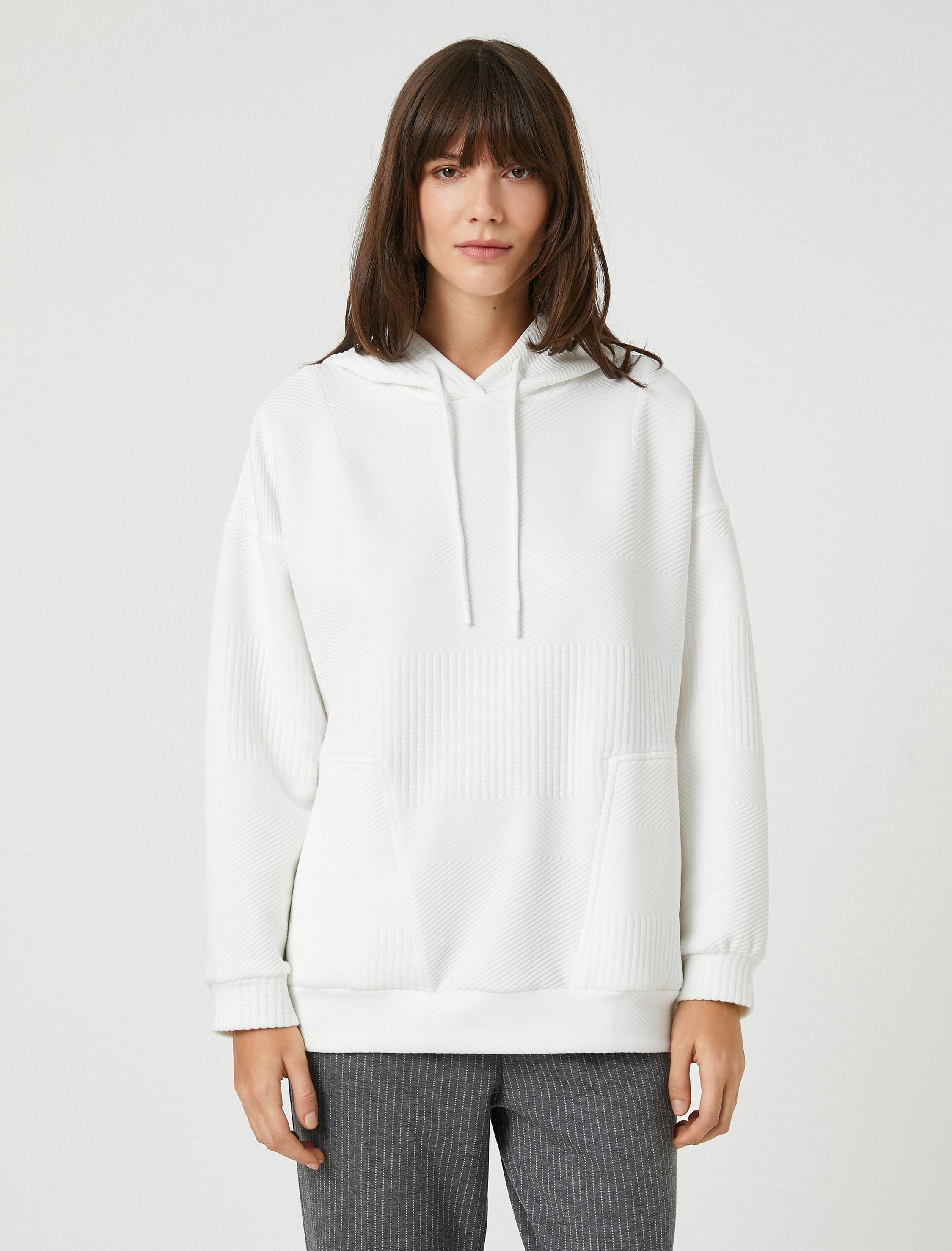   Koton X Şahika Ercümen - Kapüşonlu Sweatshirt Cepli Yanları Fermuar Detaylı