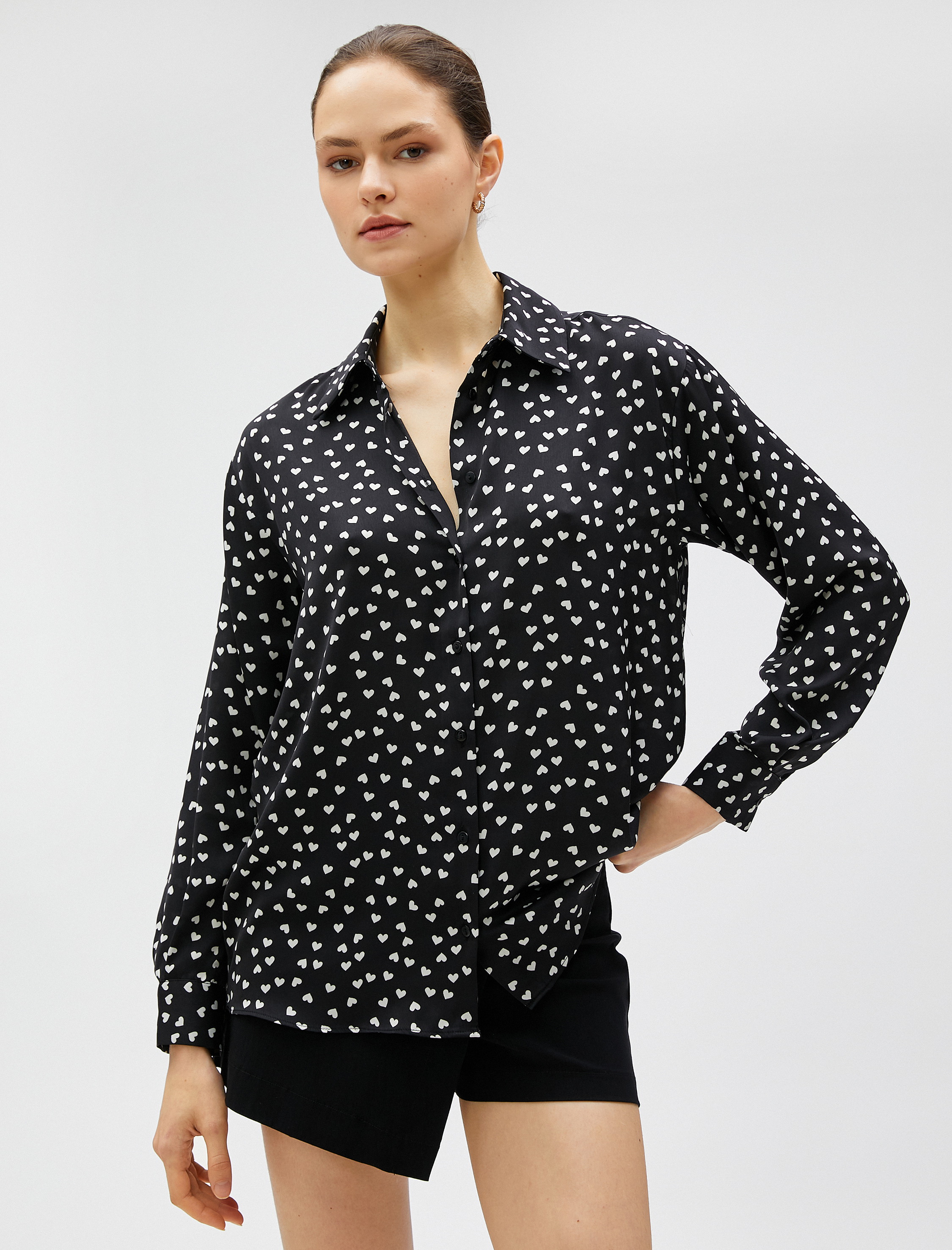   Kalpli Saten Gömlek Uzun Kollu