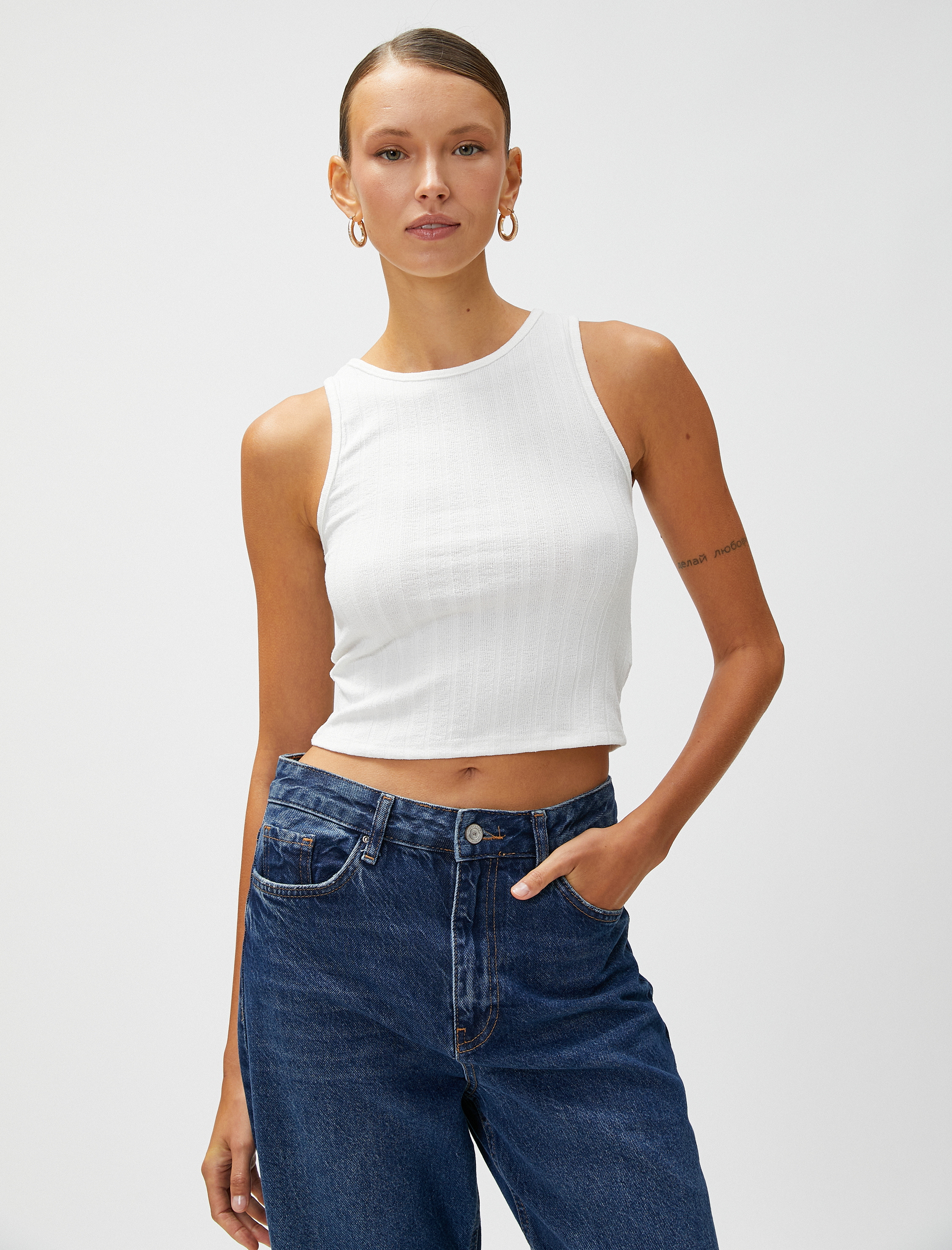 Crop Atlet Bisiklet Yaka Kolsuz