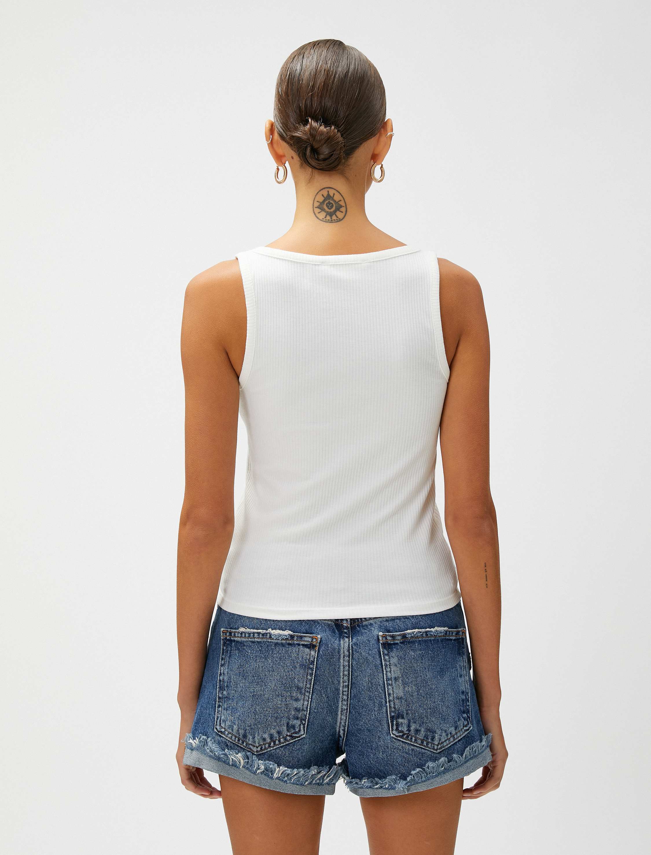   Basic Atlet Ribanalı U Yaka