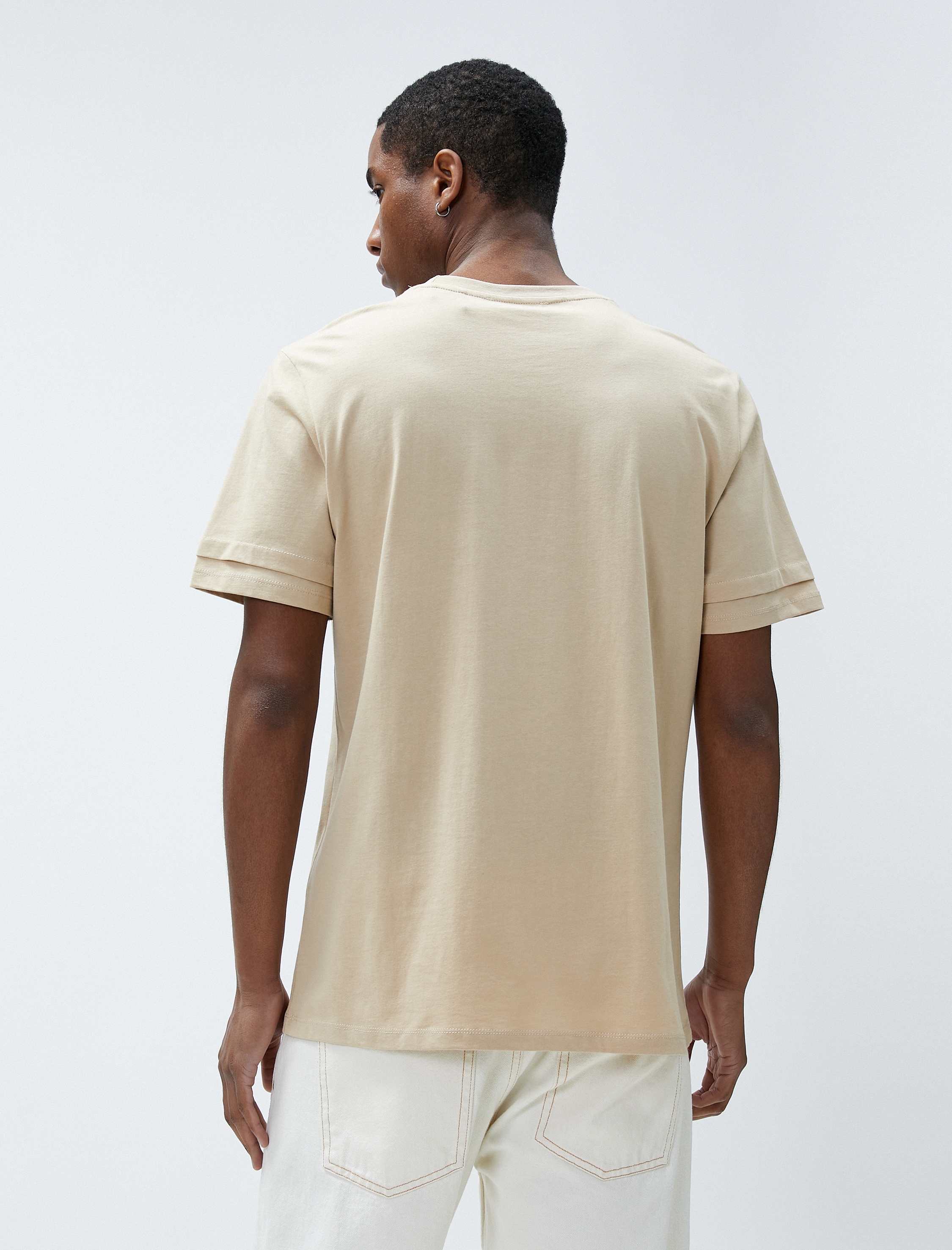   Basic Tişört Bisiklet Yaka Kol Detaylı