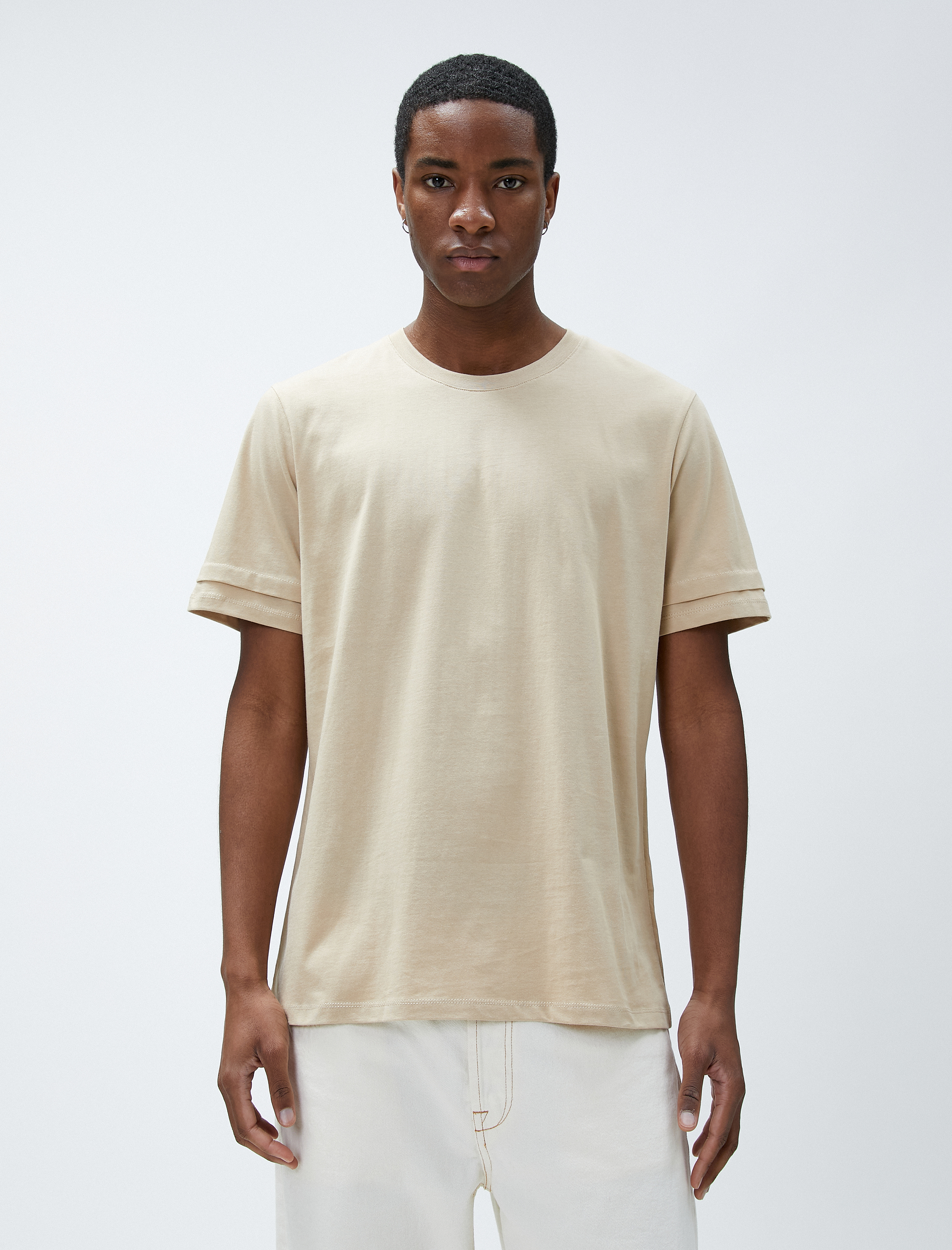   Basic Tişört Bisiklet Yaka Kol Detaylı