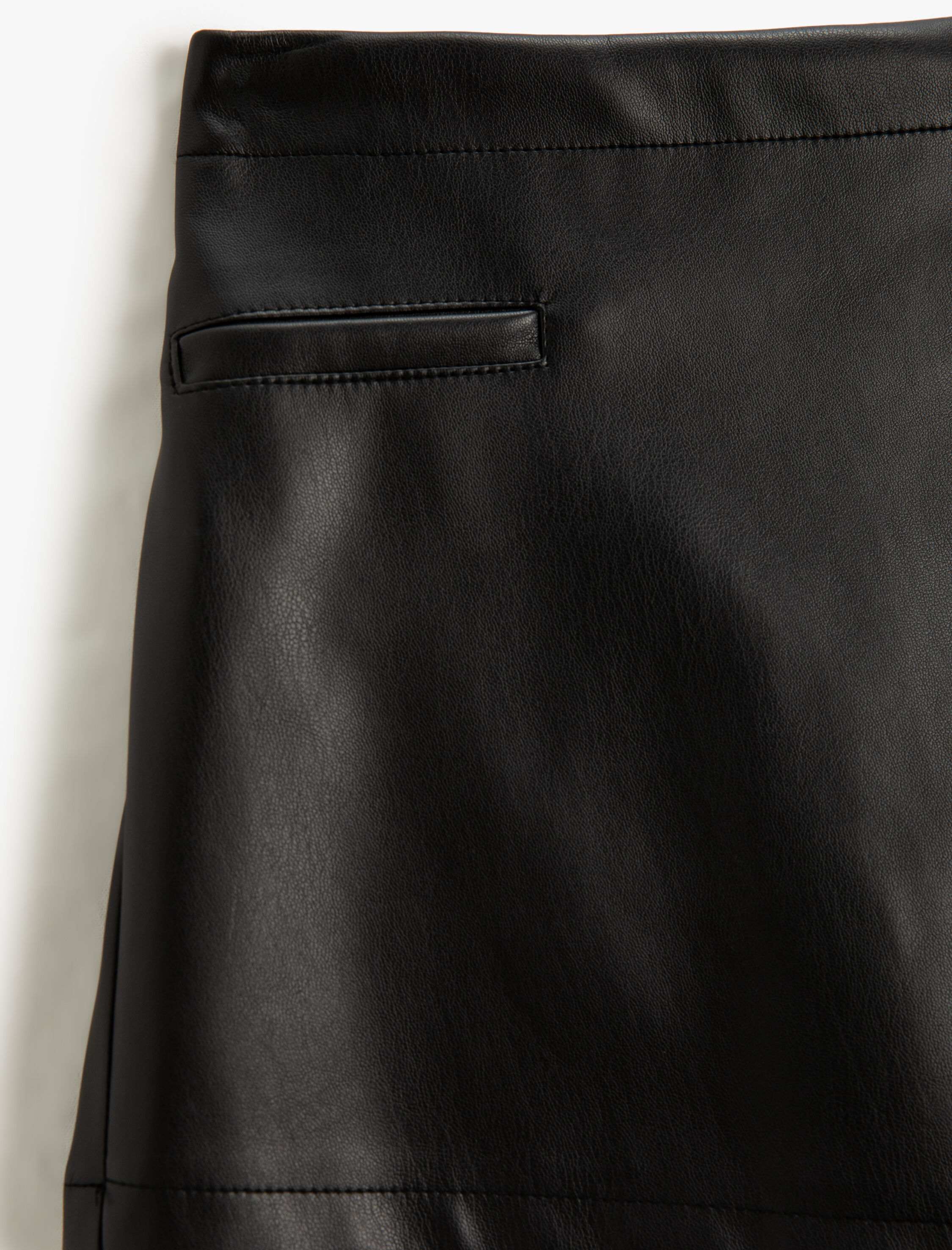  Kız Çocuk Mini Etek Suni Deri Görünümlü