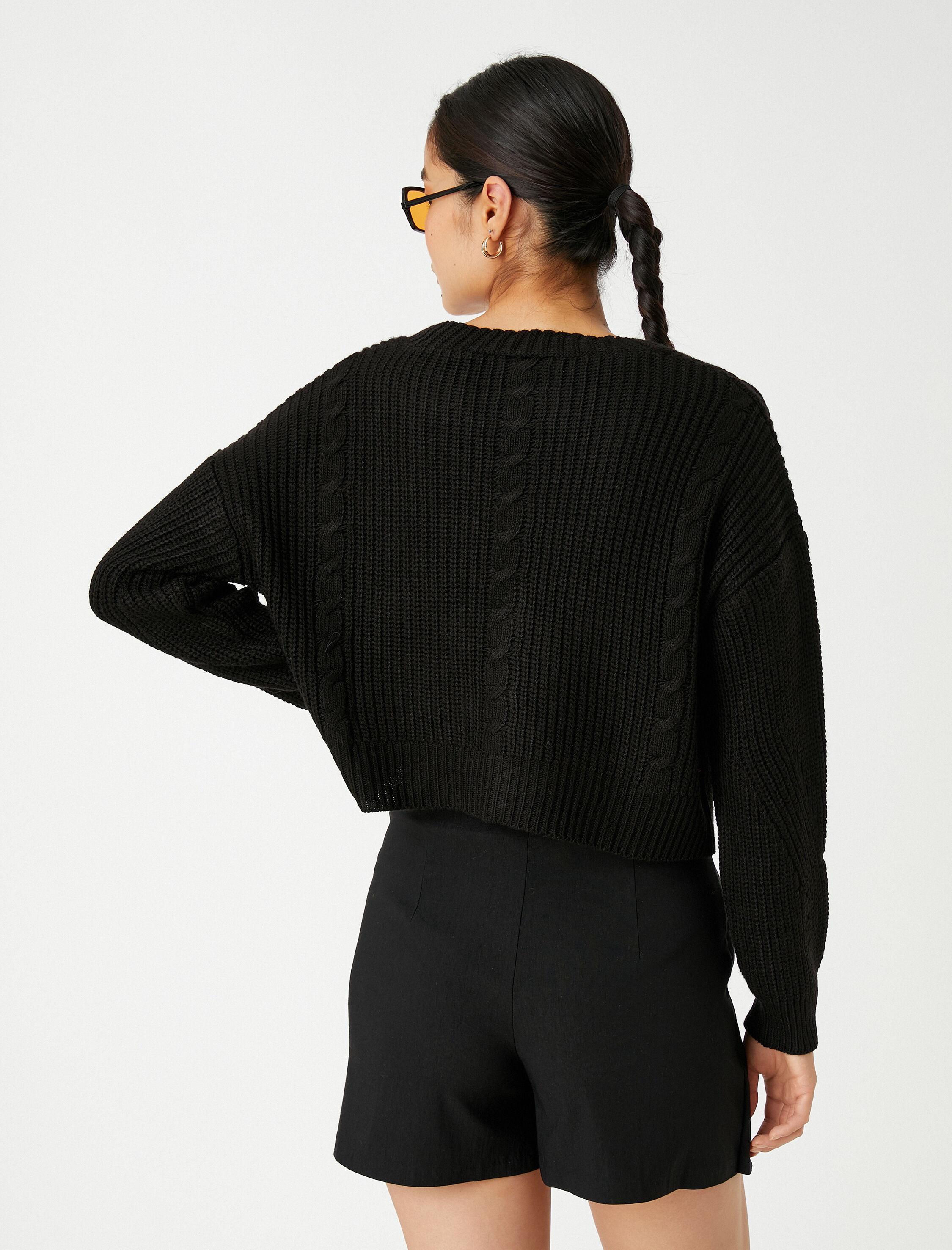   V Yaka Hırka Örgü Desenli