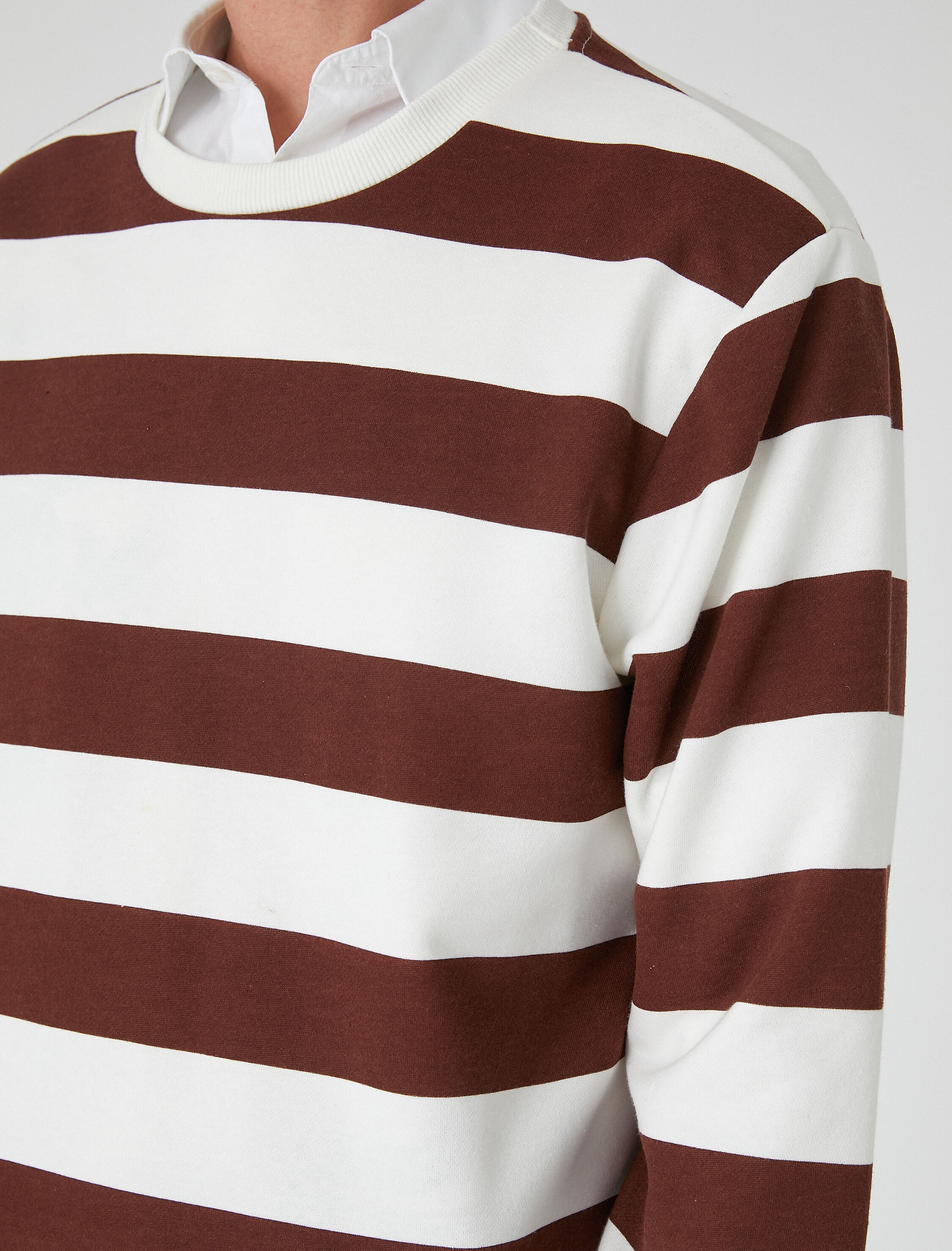   Bisiklet Yaka Sweatshirt Uzun Kollu