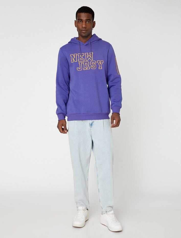  Kolej Baskılı Kapşonlu Sweatshirt