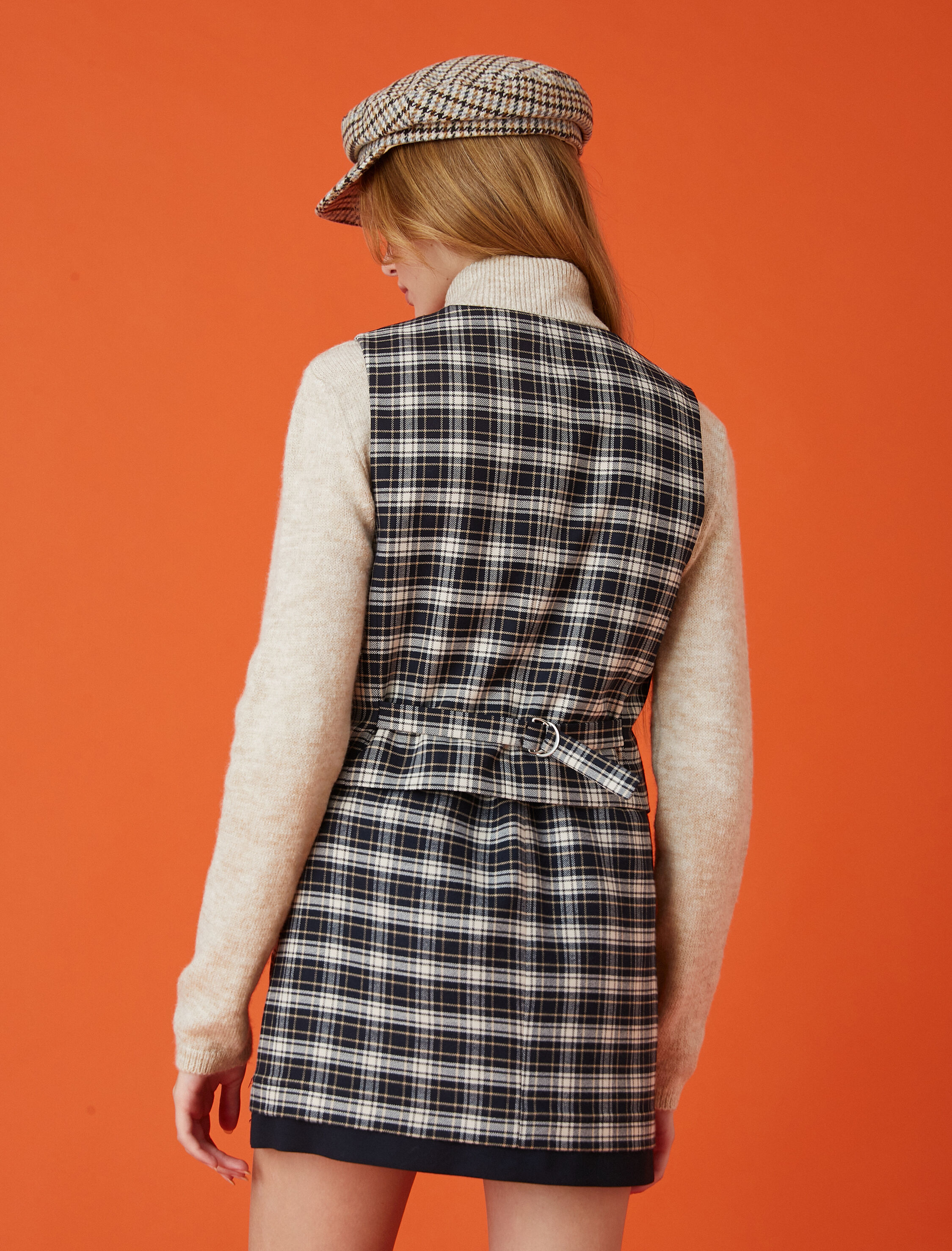   Ekoseli Düğmeli Yelek