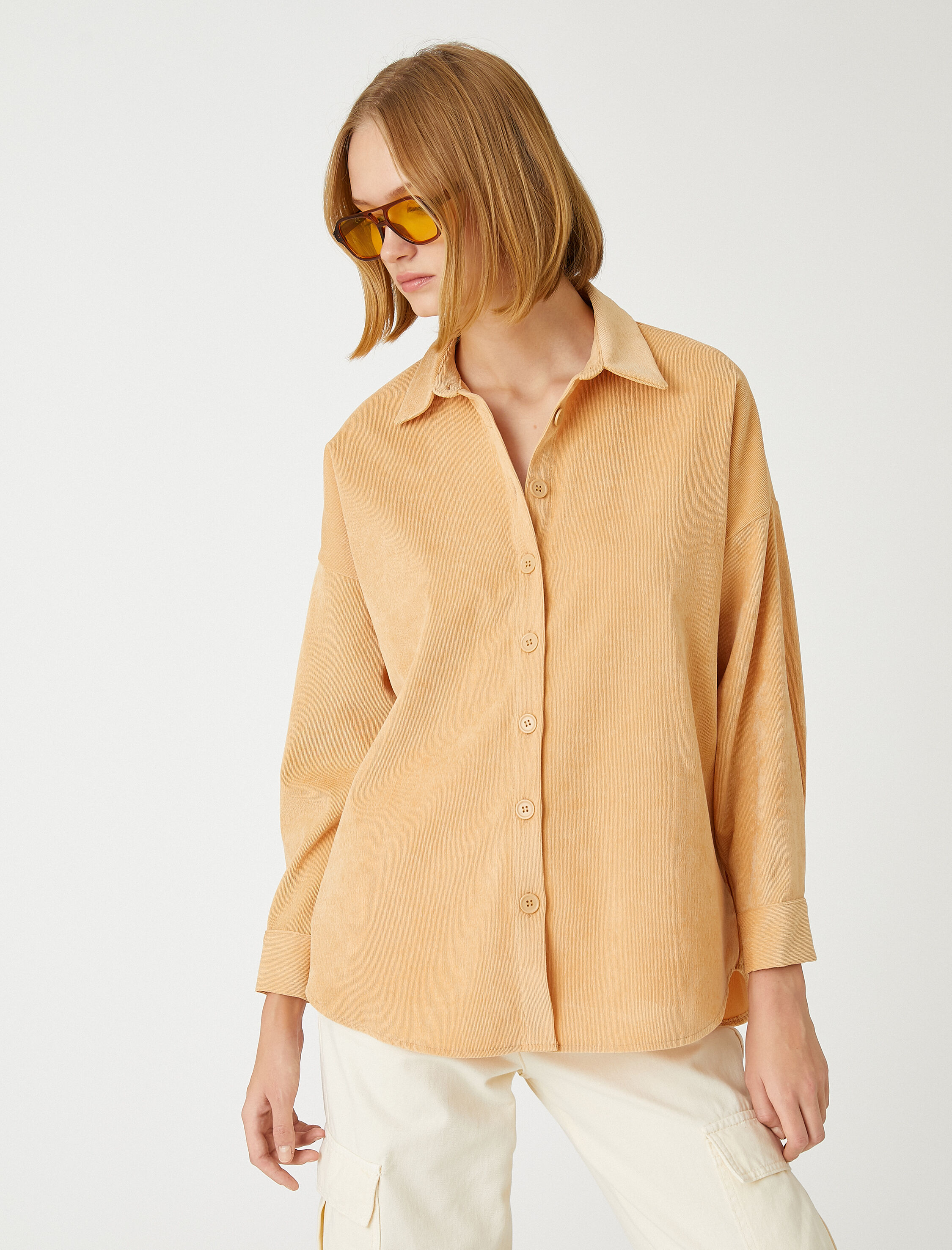   Düğmeli Kadife Gömlek