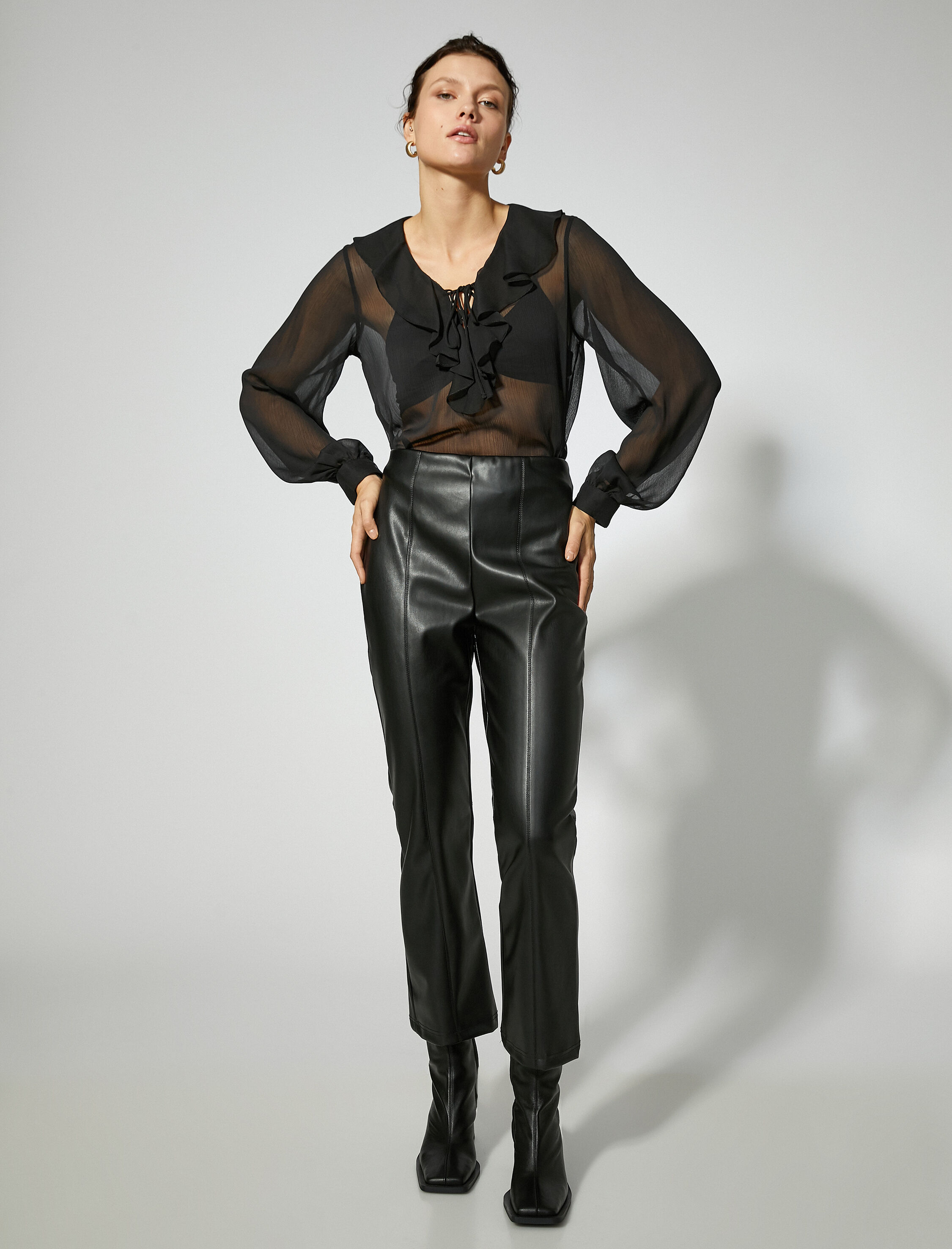   Volanlı Şifon Bluz