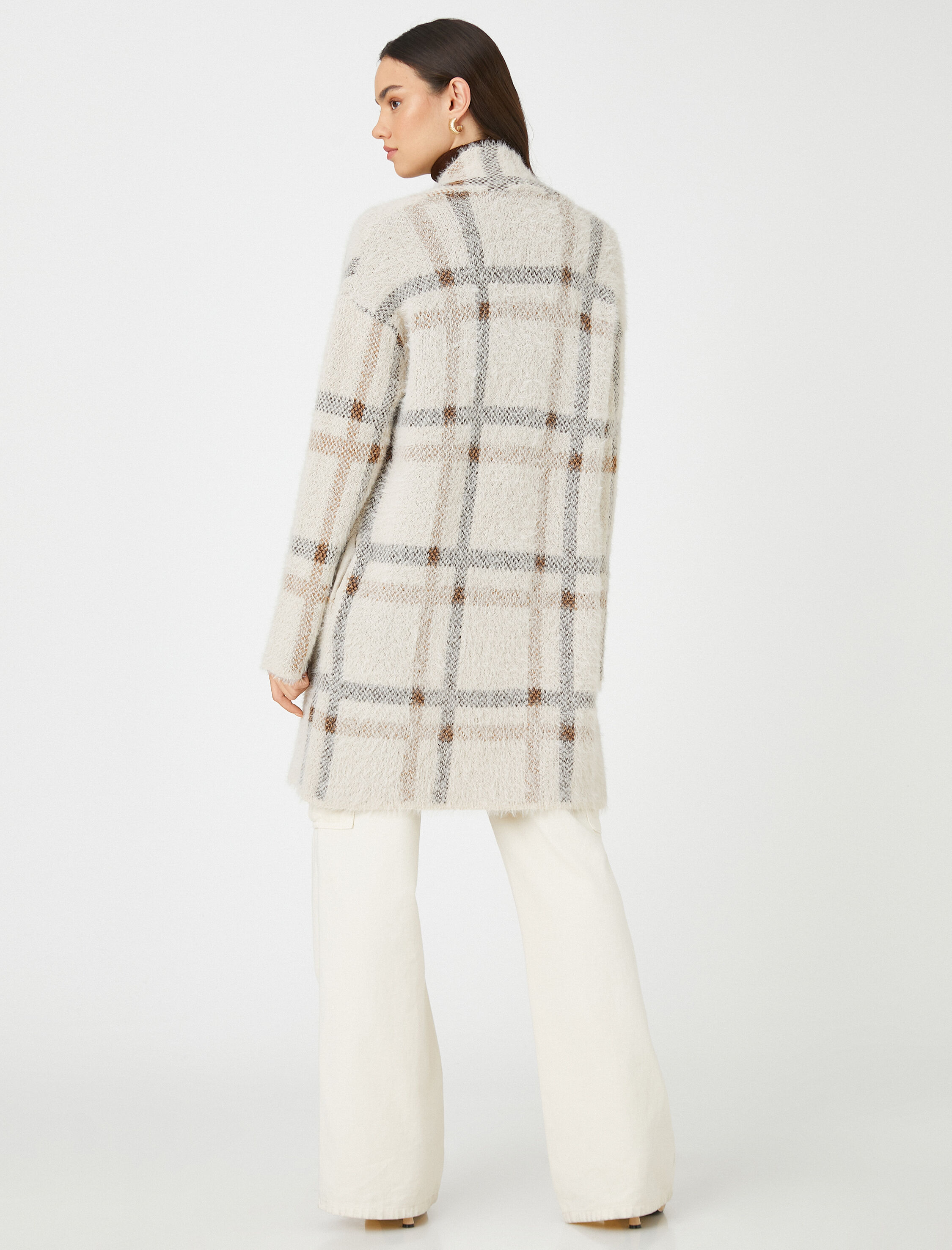 Yumuşak Dokulu Uzun Triko Hırka