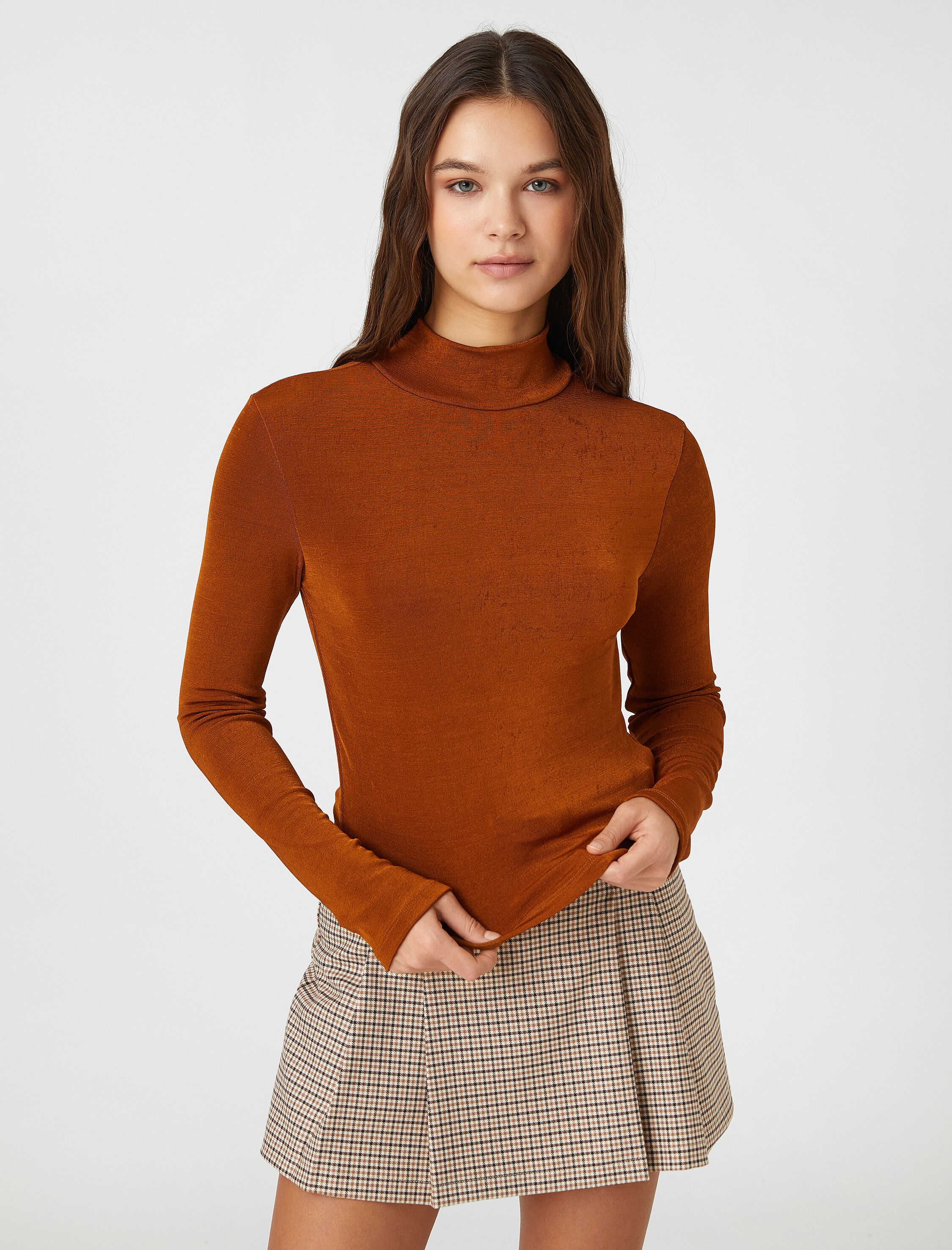 Uzun Kollu Tişört Crop Yarım Balıkçı Yaka Basic